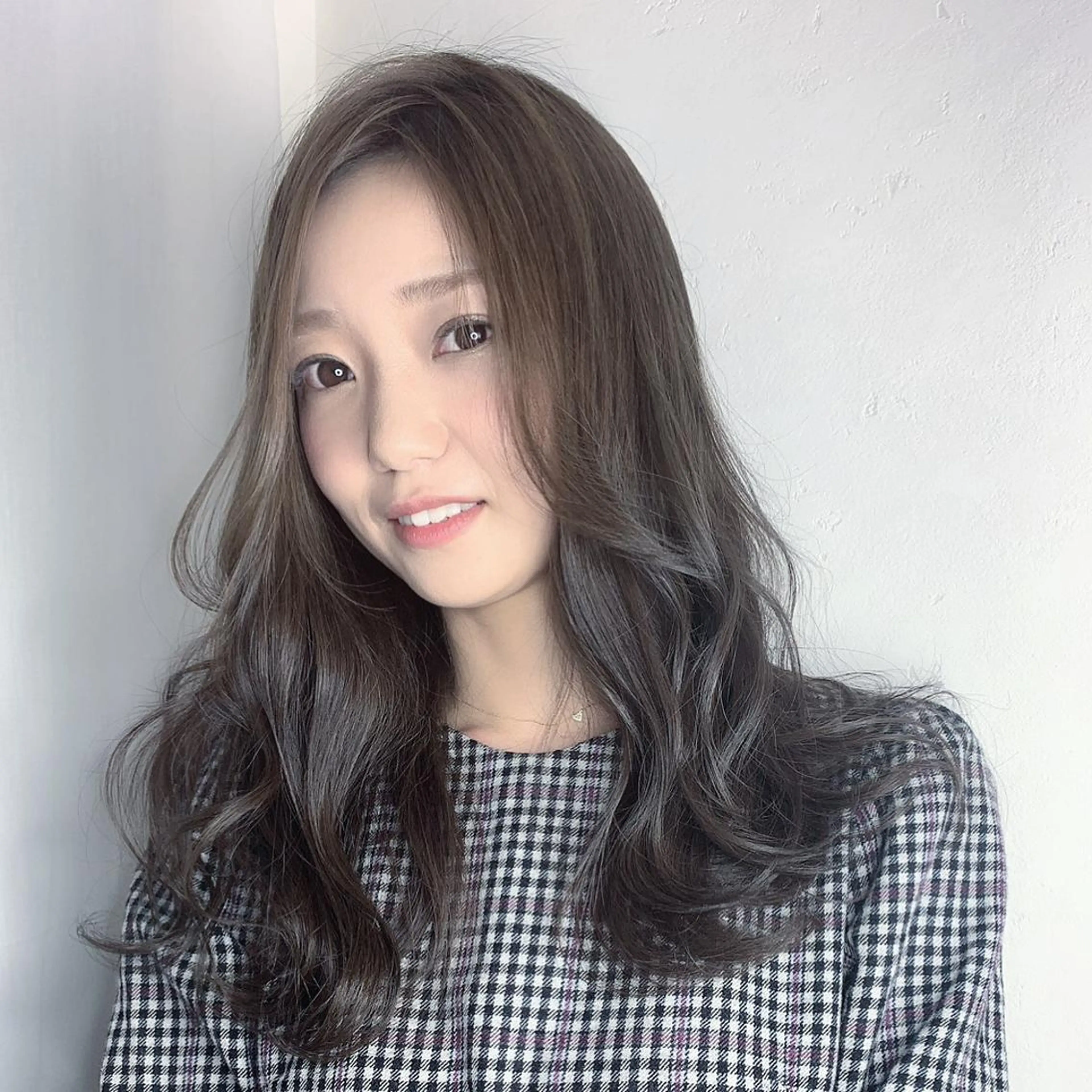 《赤味が消える自由なカラーデザイン実現》ADICCHYカラー＋カットの写真