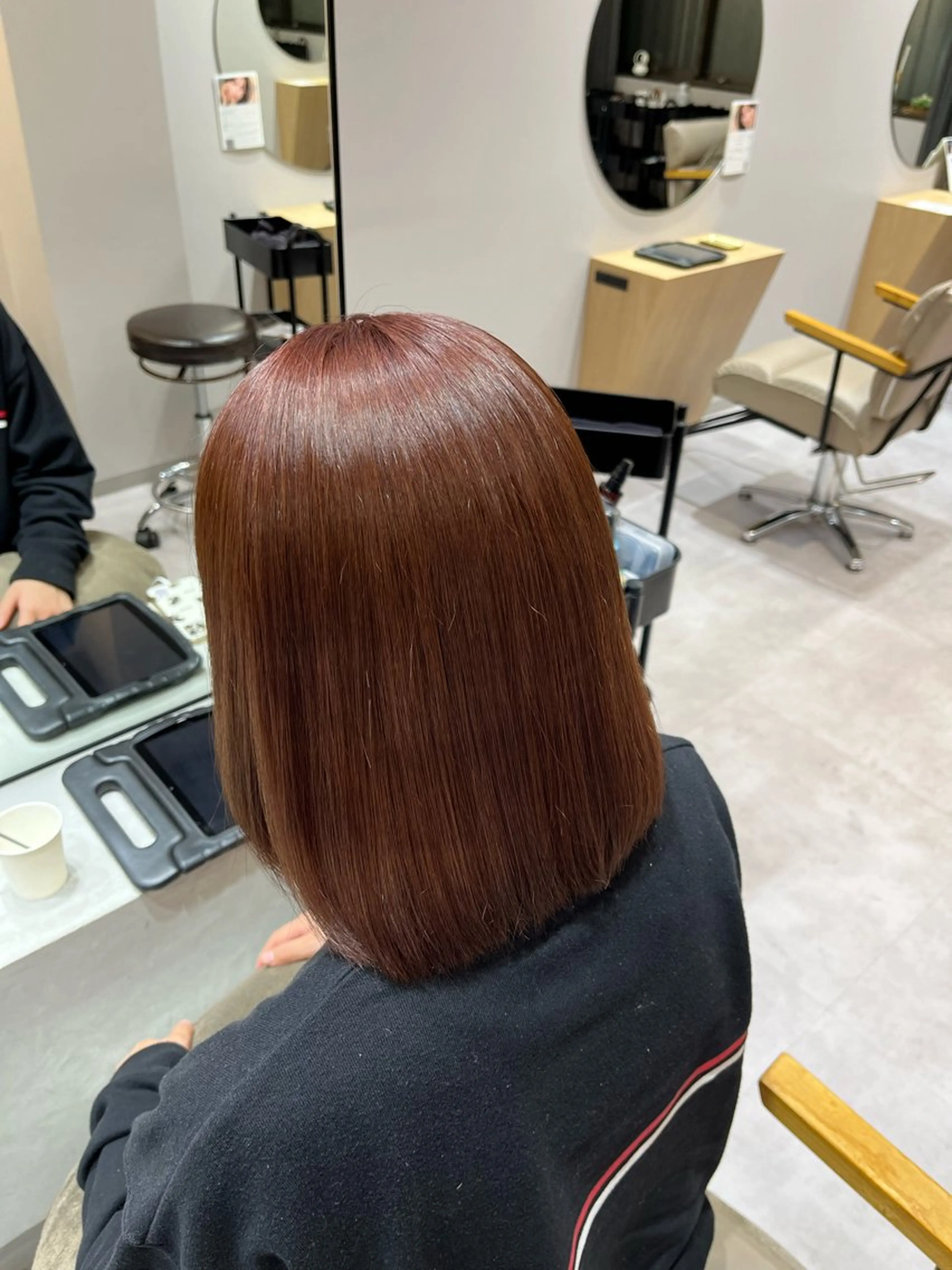 ミディアム 立川艶カラー🪄｜ レイヤー｜Mayuのヘアスタイル