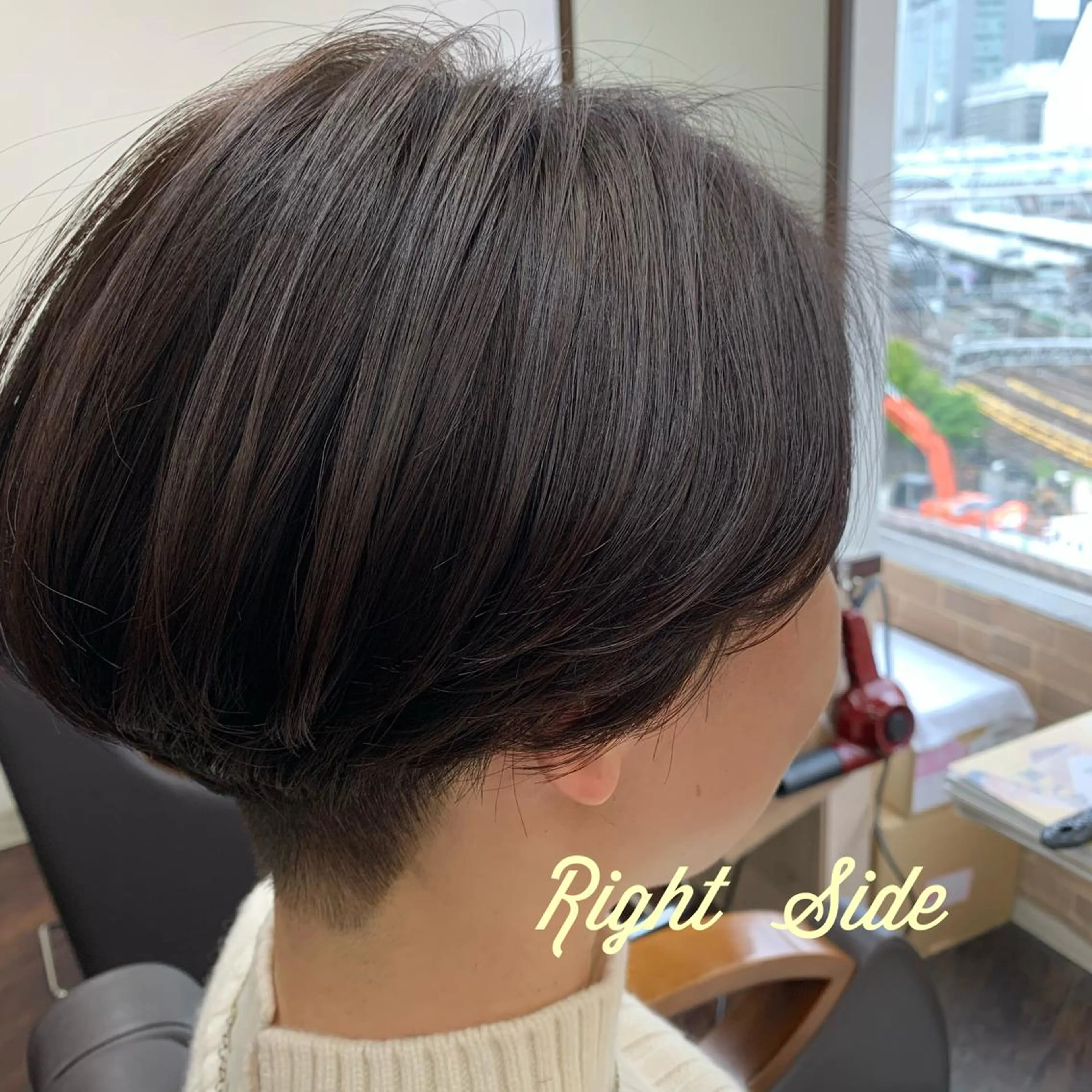 ショート ディレクター鮫島 俊介のヘアスタイル