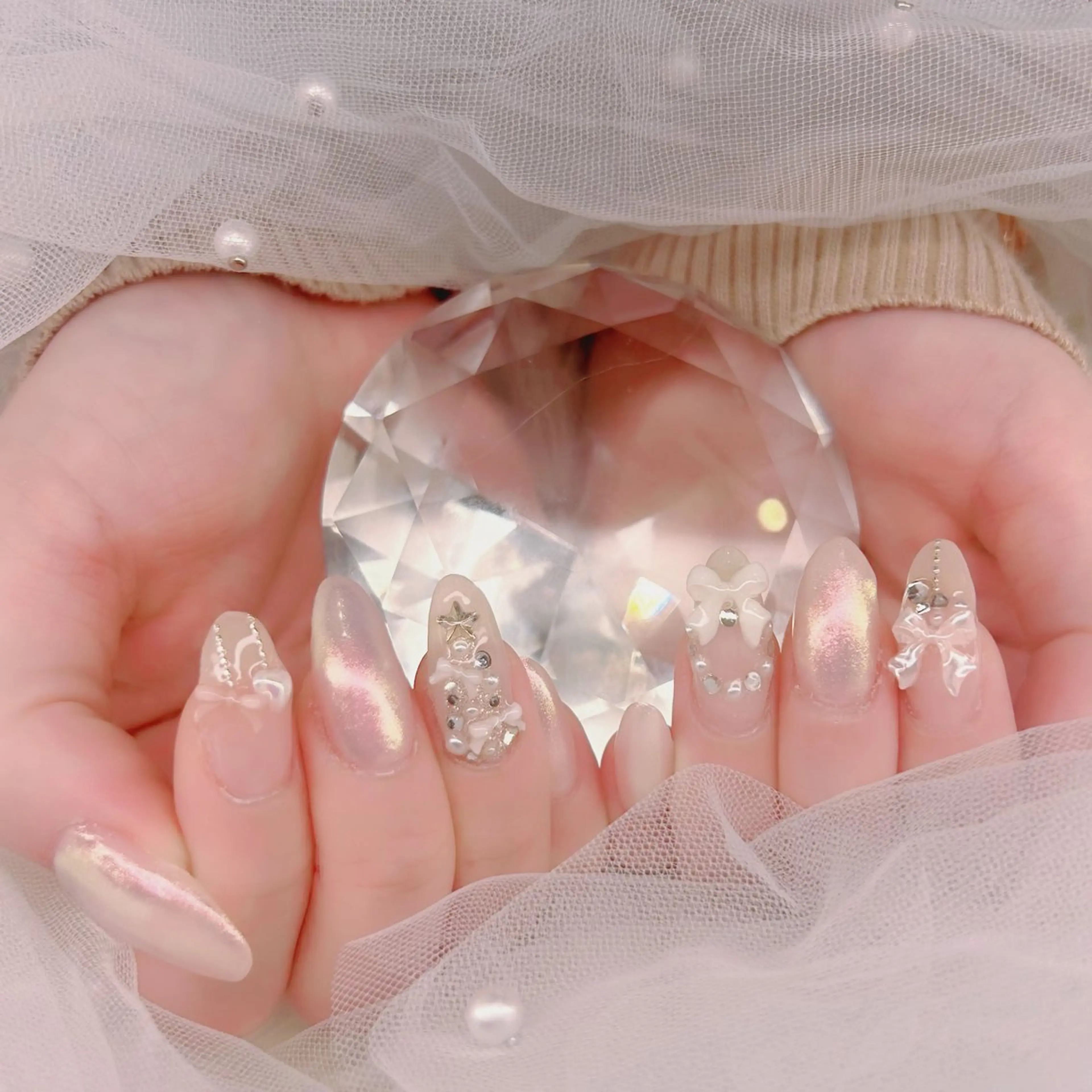 ネイル キラキラネイル ラメ(グリッター) ストーンネイル 冬ネイル クリスマス ハンドネイル 🌸さくら /ワンホン束感🎀のマツエク・マツパデザイン