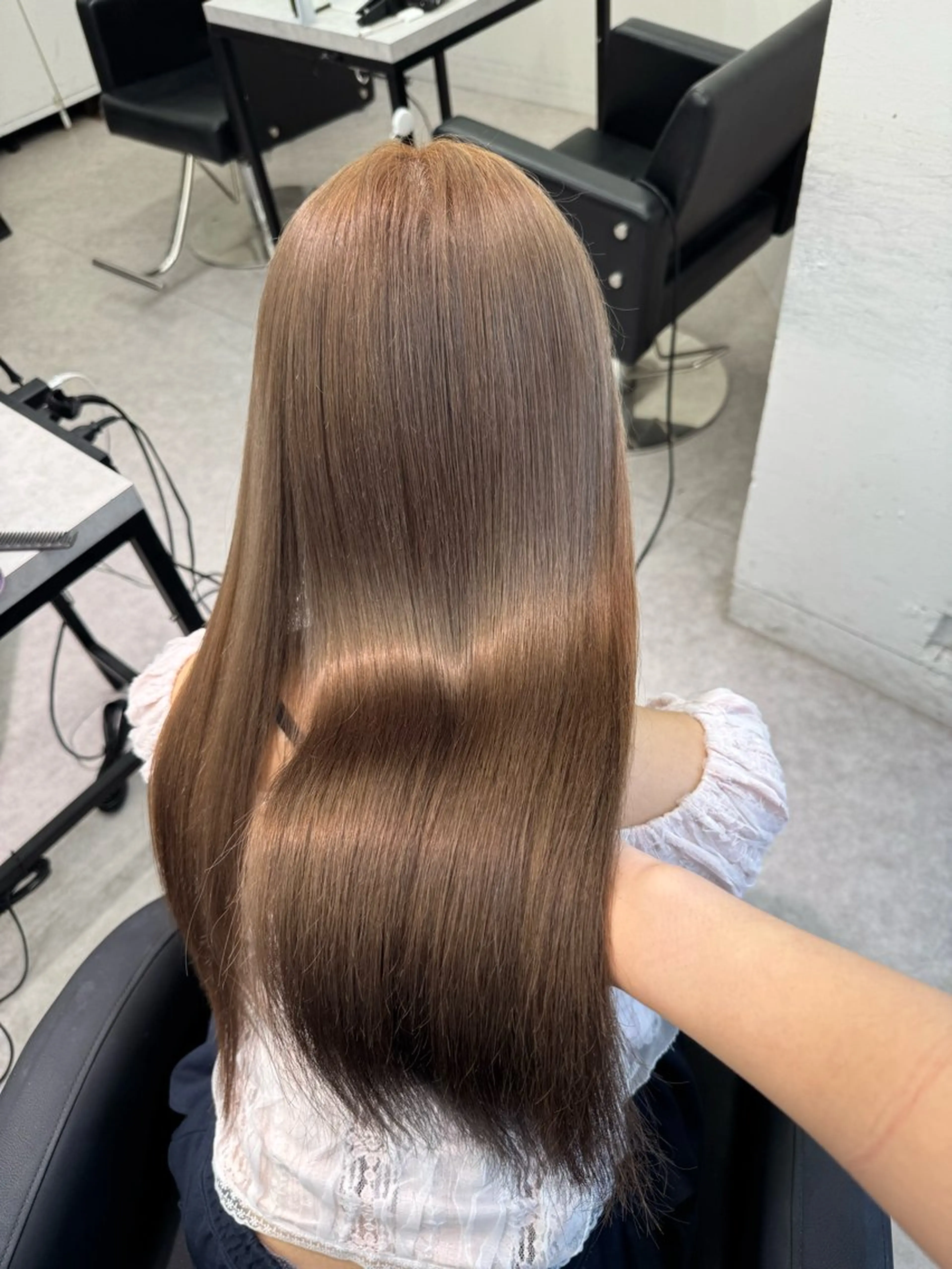 ロング カラー ベージュカラー ブリーチ ブラウンカラー ブラウンベージュ チョコレートブラウン ヘアカラー トリートメント 💍透明感 💖艶ミルクティーのヘアスタイル