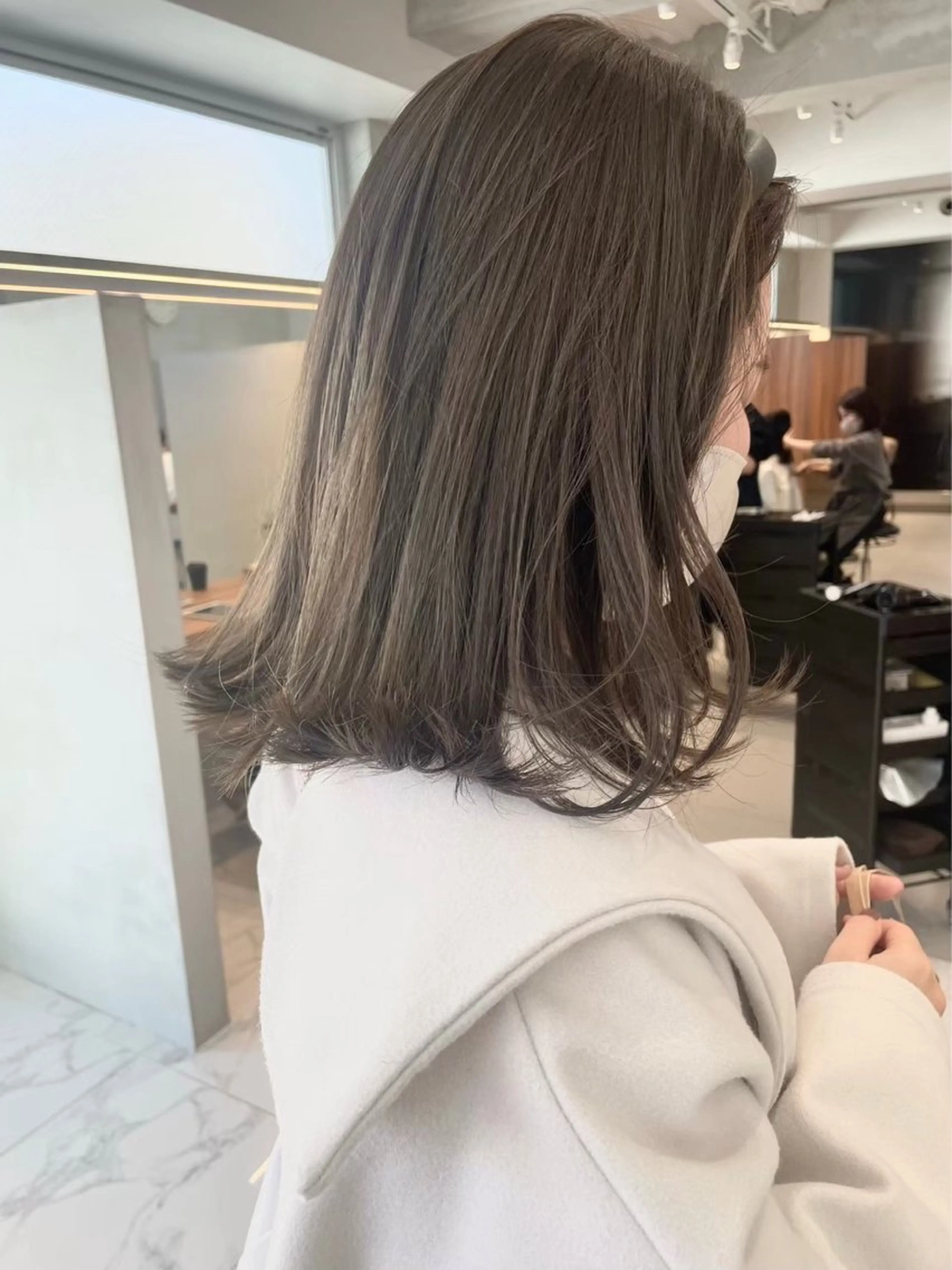 カラー グレージュ 🫒🫒ブリーチなし 艶カラー🫒ヤマシロのヘアスタイル