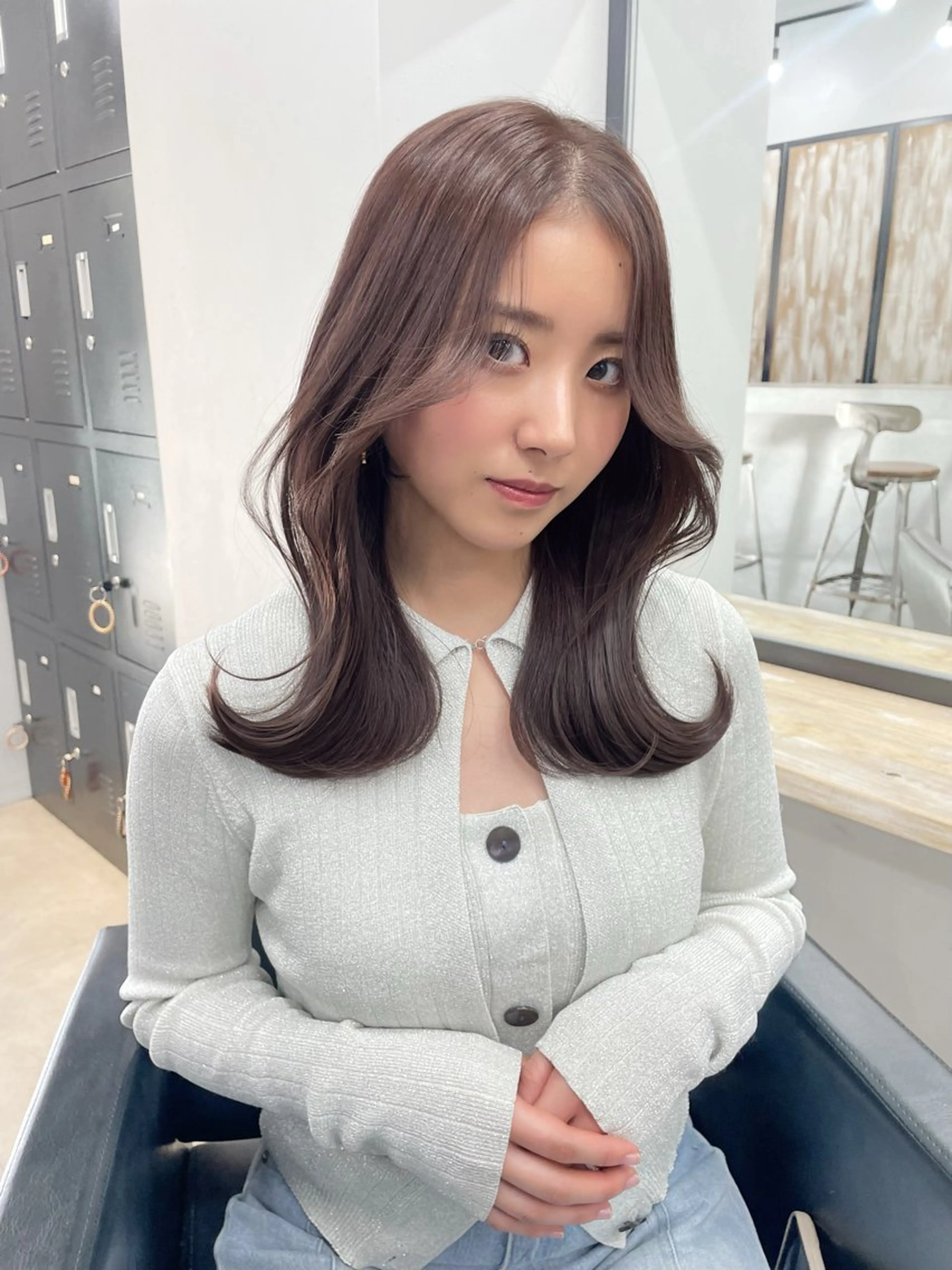 セミロング カラー カット ヘアカラー トリートメント ヘアセット 新宿/韓国ヘア/ 髪質改善ストレートのヘアスタイル