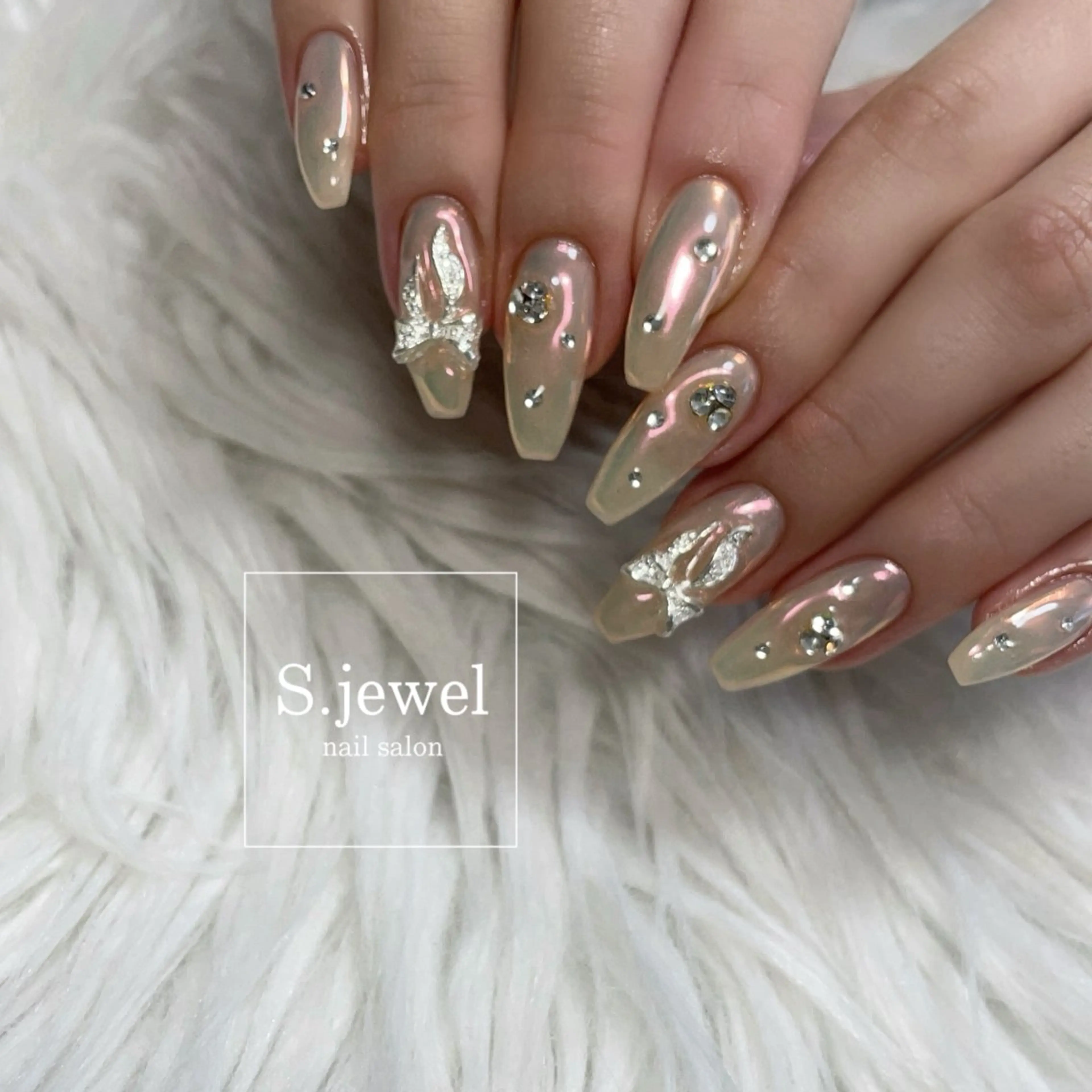 ネイル S. JEWELのネイルデザイン