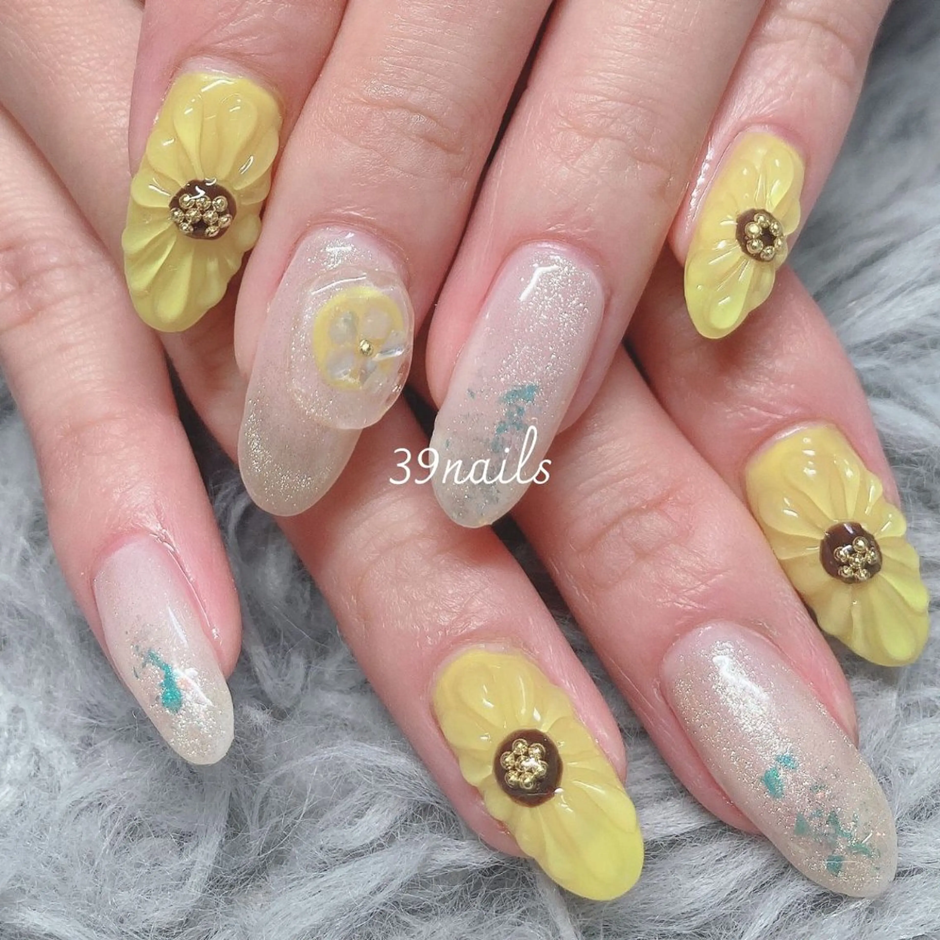 ネイル フラワーネイル ジェルネイル パラジェル ぷっくりネイル ブライダルネイル ハンドネイル 39-nails EharaMikuのネイルデザイン