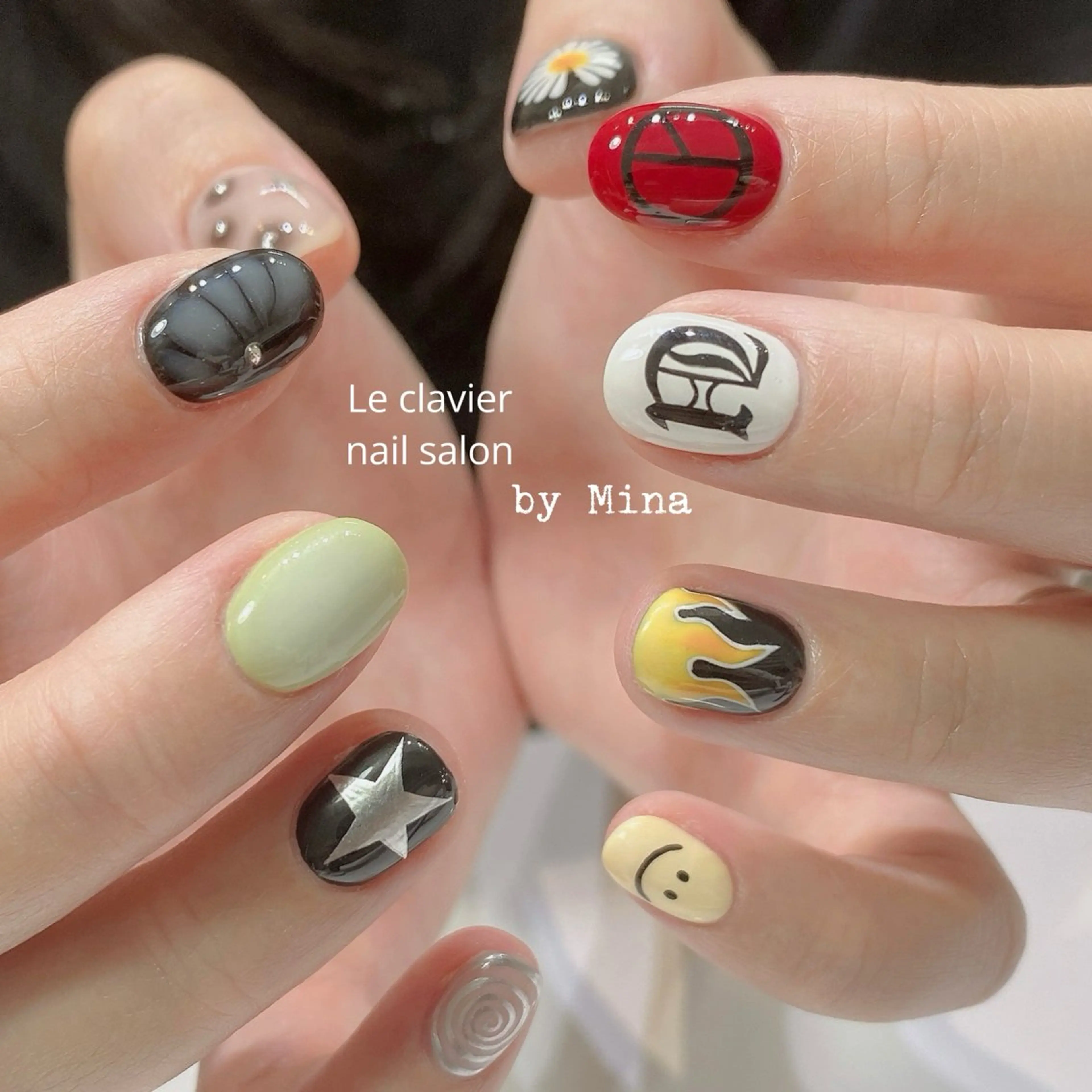 ネイル アートネイル 長さ出し ジェルネイル パラジェル スカルプネイル Mina Nailのネイルデザイン