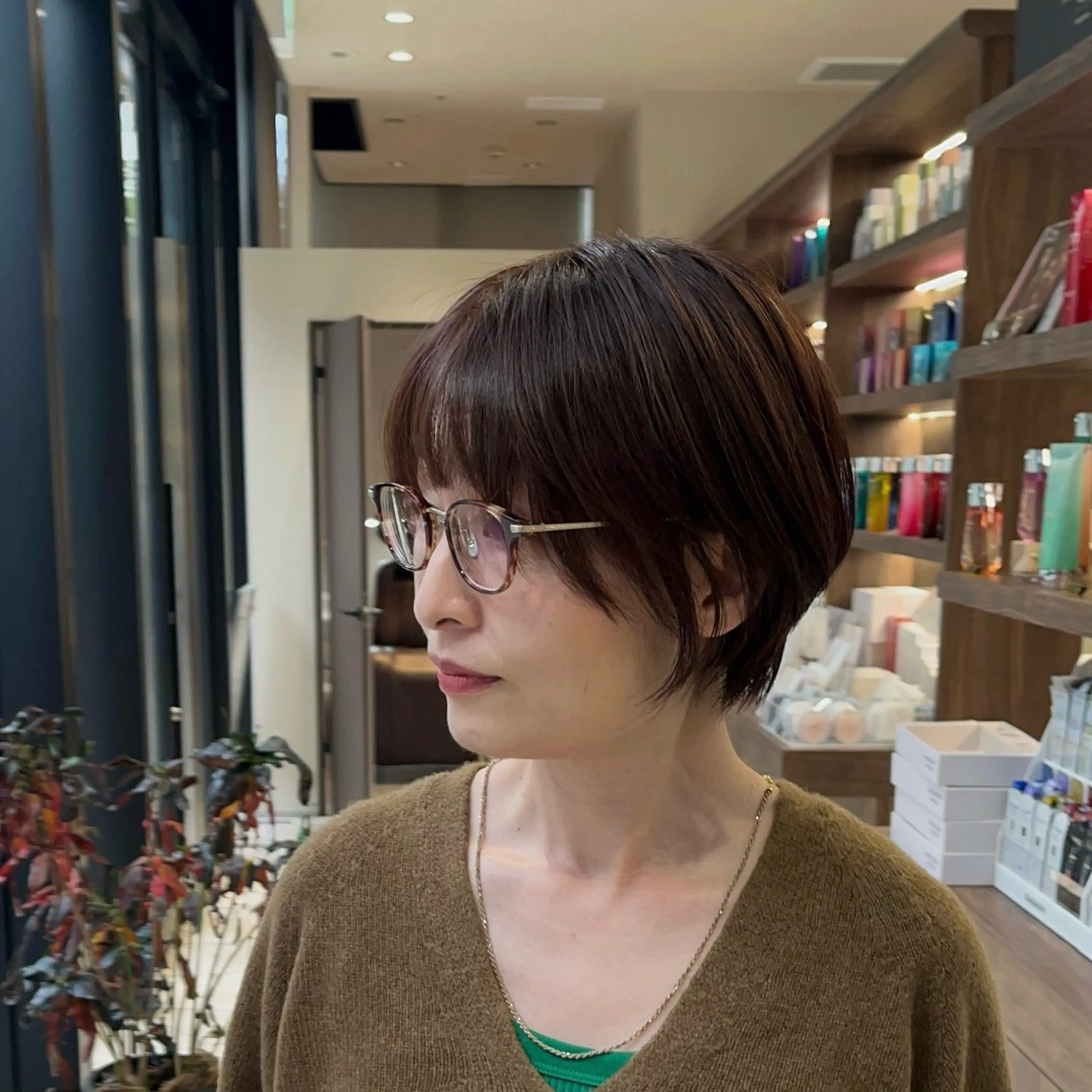 ショート 太田代 桃のヘアスタイル