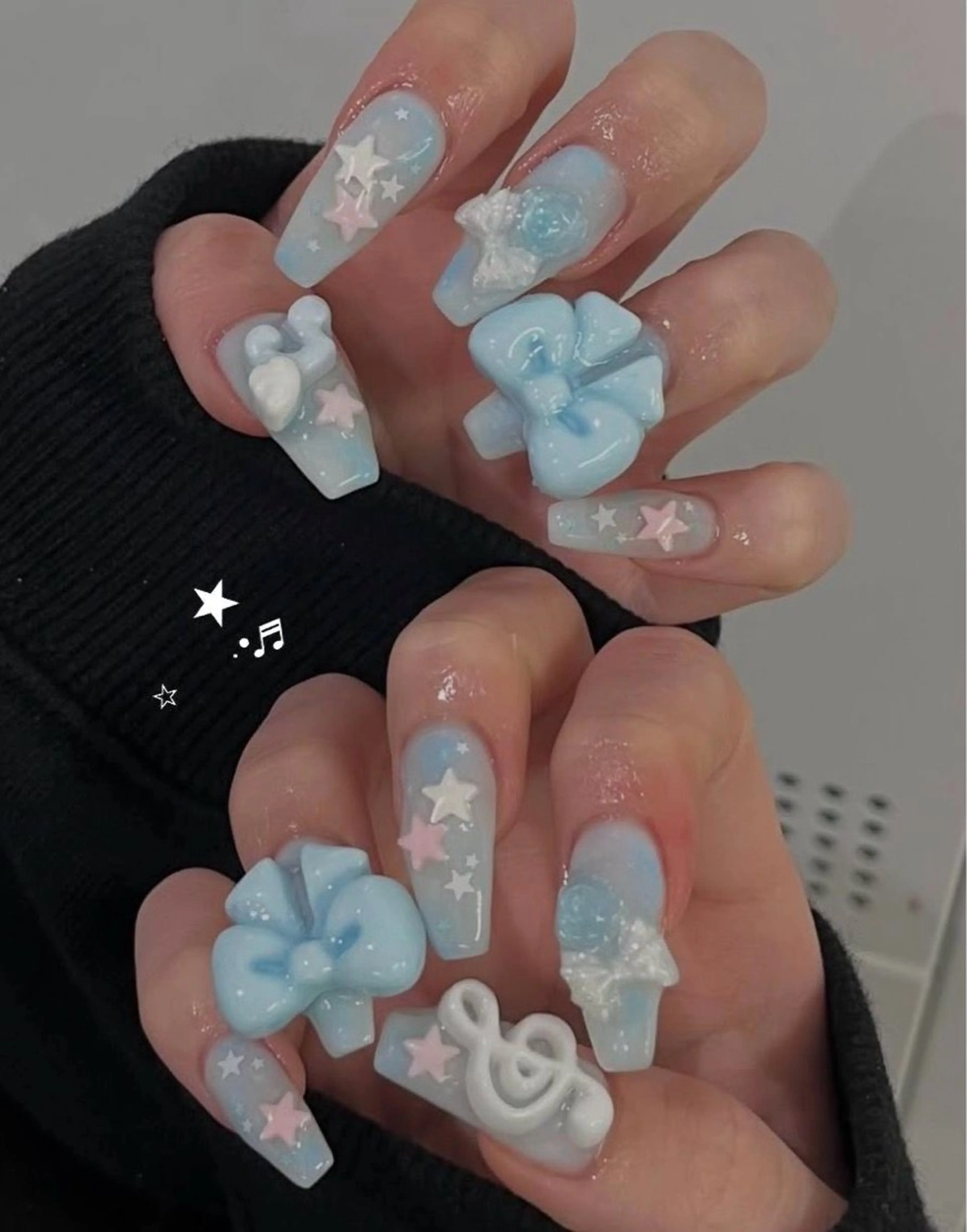 ネイル アートネイル 長さ出し ジェルネイル マグネットネイル ニュアンスネイル Kanao_ CloudyChanのネイルデザイン