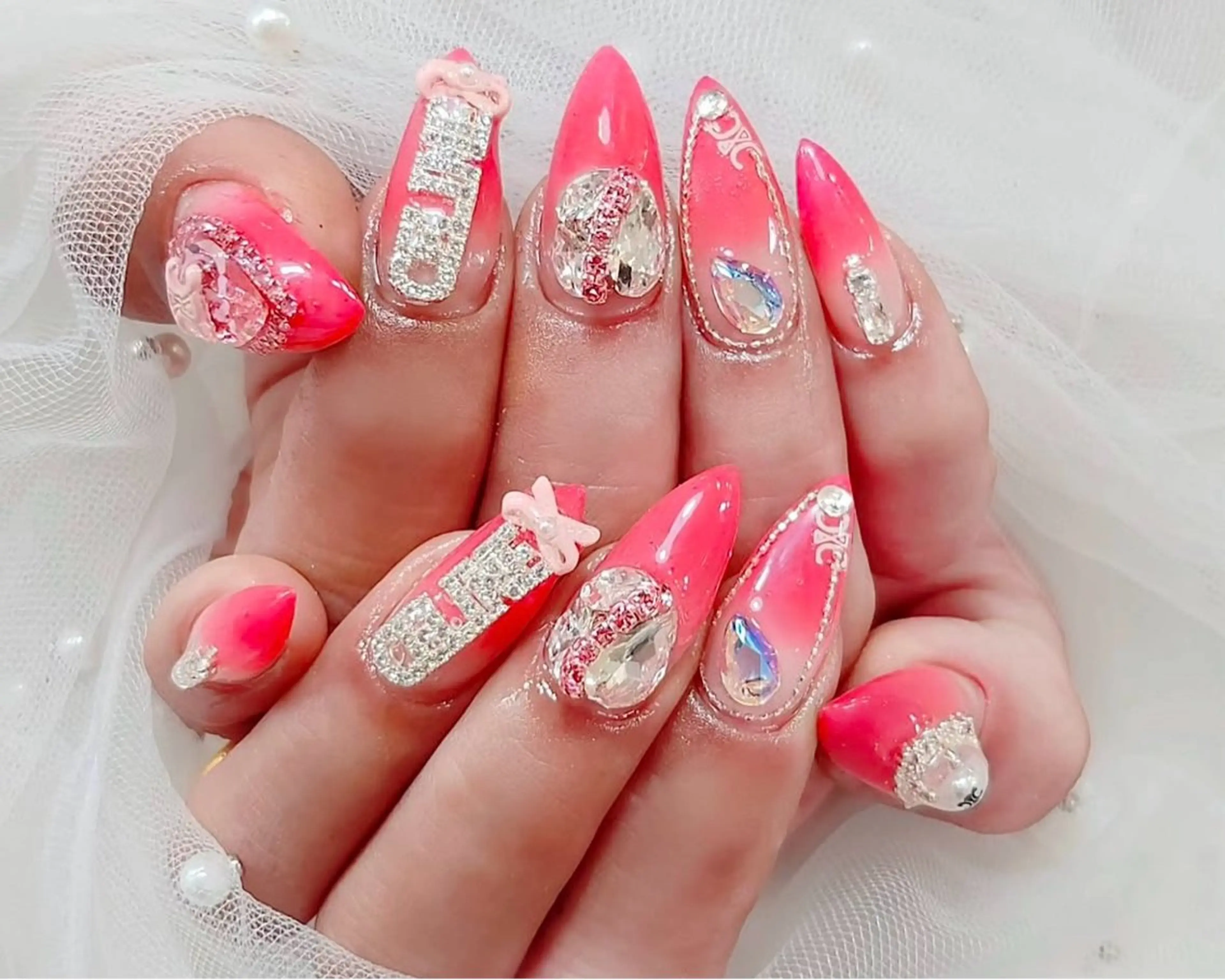 ネイル ハンドネイル 小方 サトミのネイルデザイン