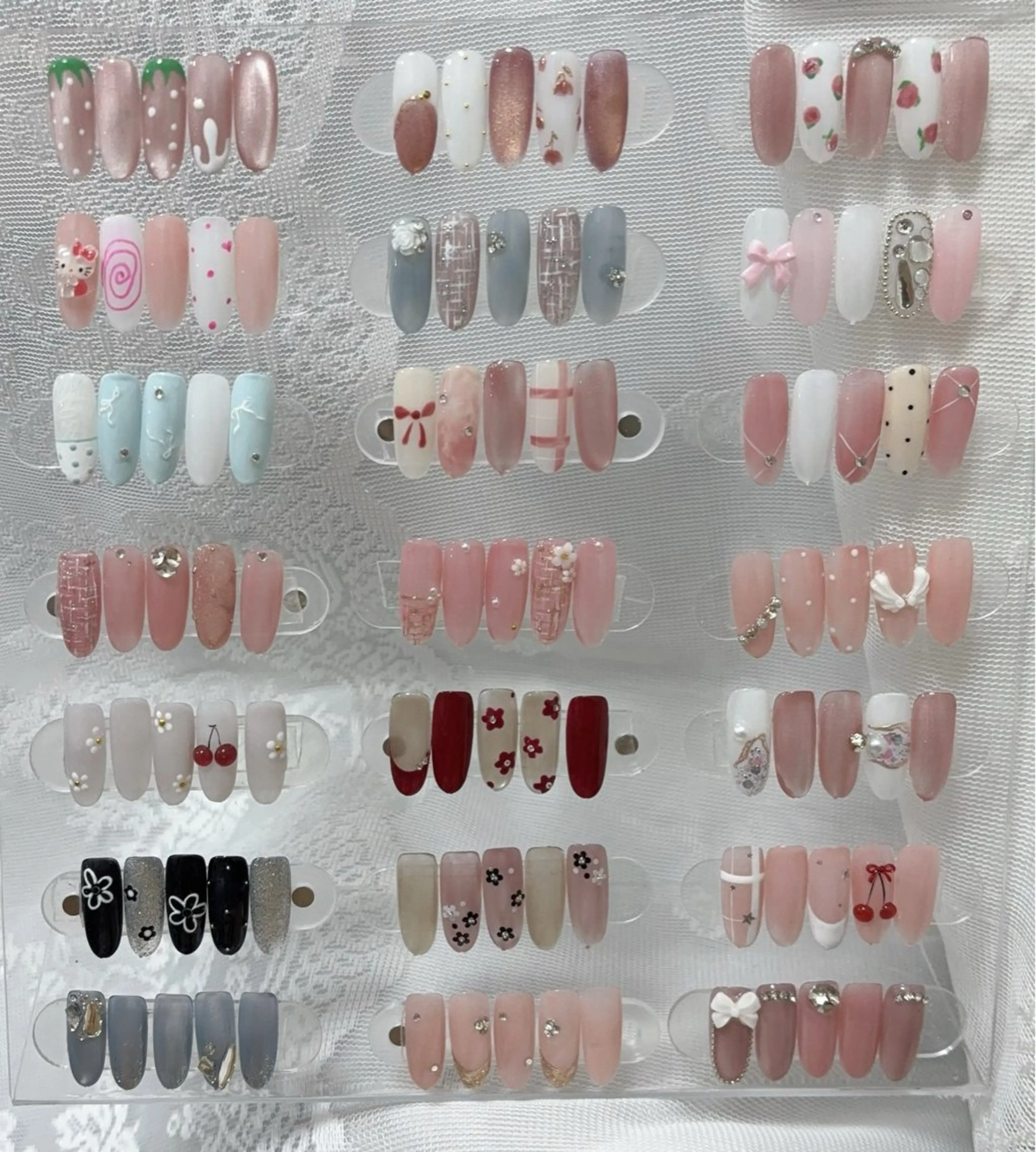 ネイル 桜ネイル フレンチネイル ジェルネイル ガラスフレンチ グラデーション ハンドネイル E3 Nail Salonのネイルデザイン