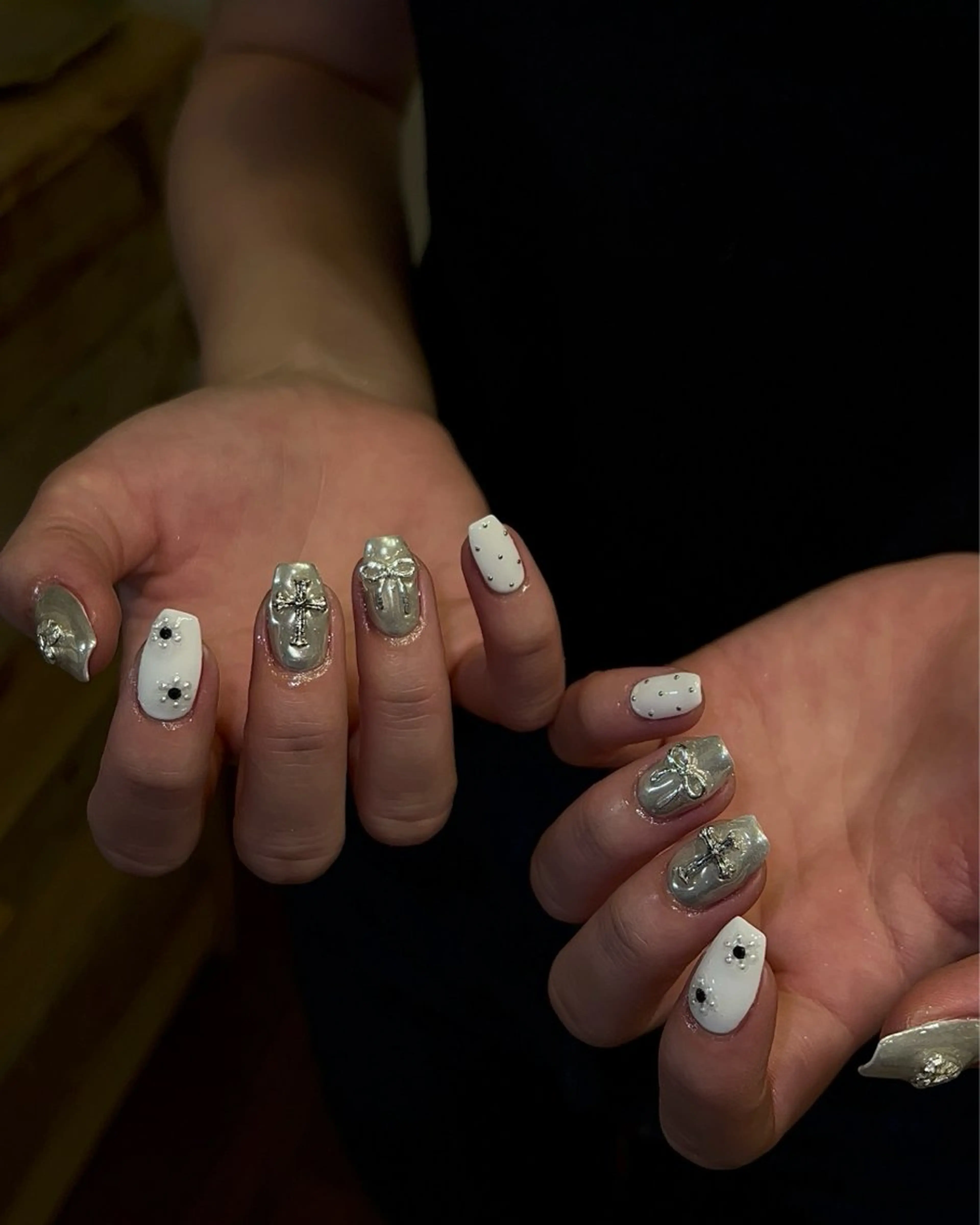 ネイル ハンドネイル フットネイル ハンドケア Nes.Nail所属・Miyagi Asamiのネイルデザイン