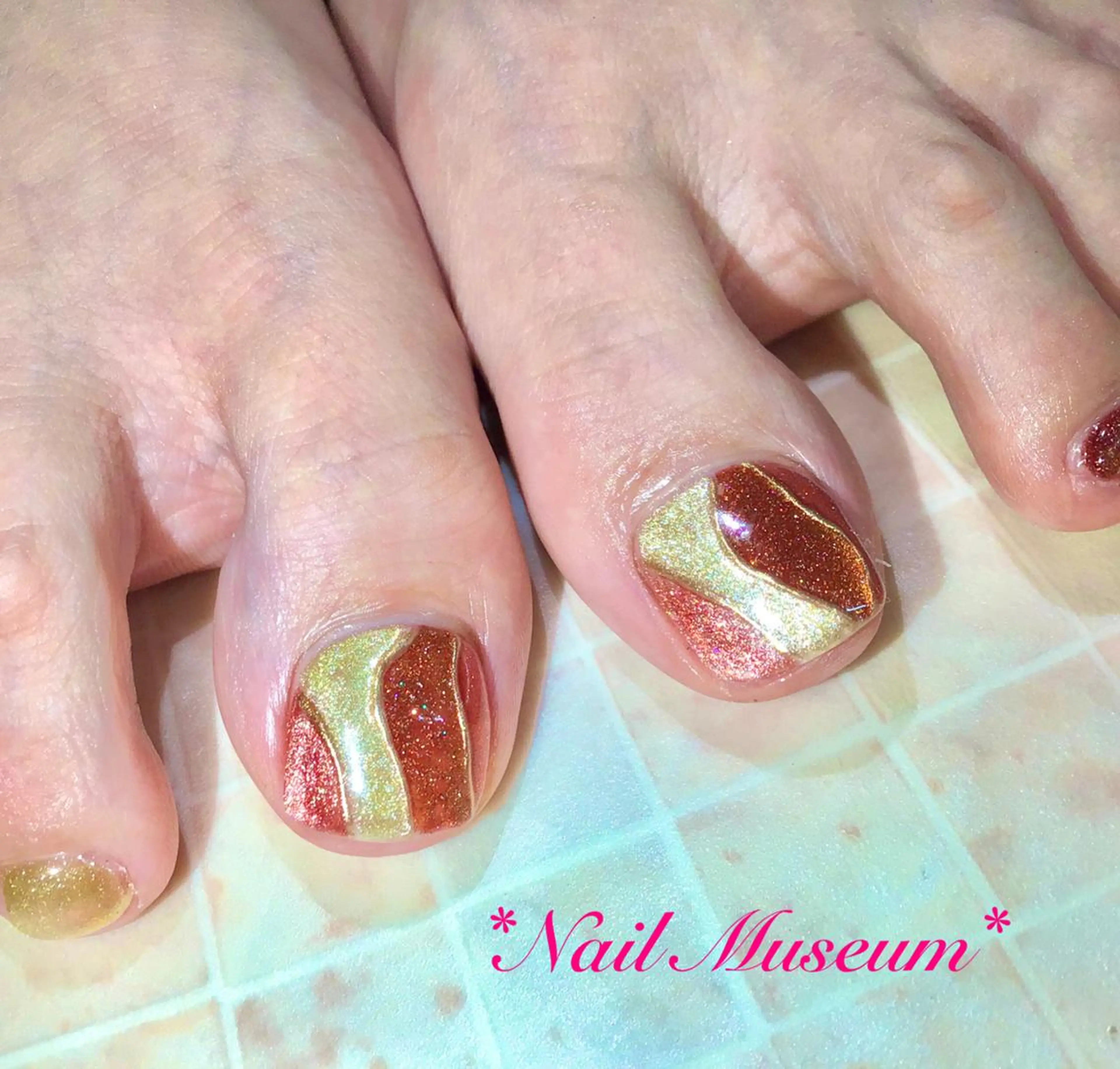 ネイル アートネイル フットネイル フレンチネイル ジェルネイル ハート フットネイル マグネットネイル💛 Hayakawaのネイルデザイン