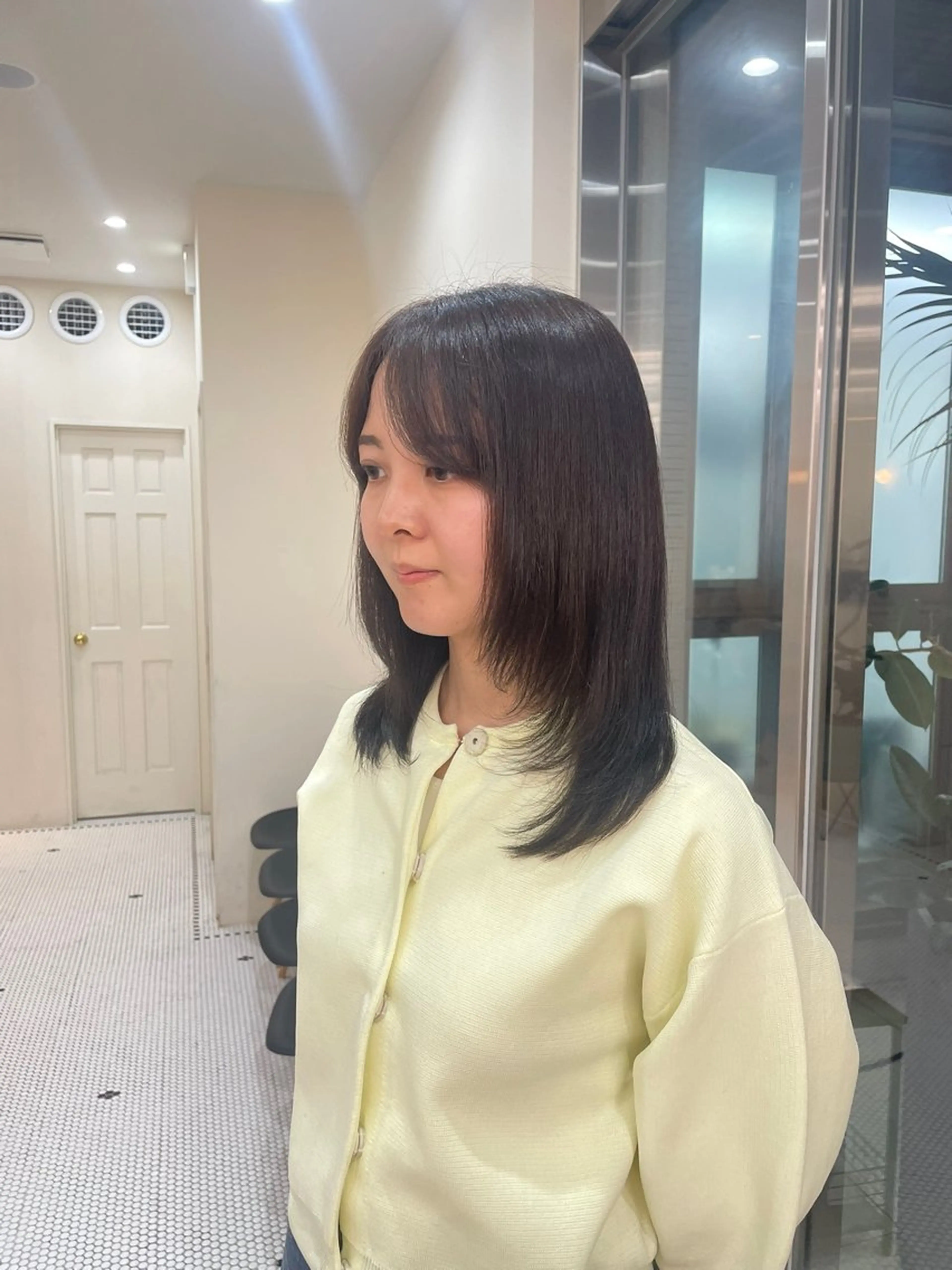 セミロング カット ヘアカラー レイヤーカット 🌱 ブリーチ  はるかのヘアスタイル