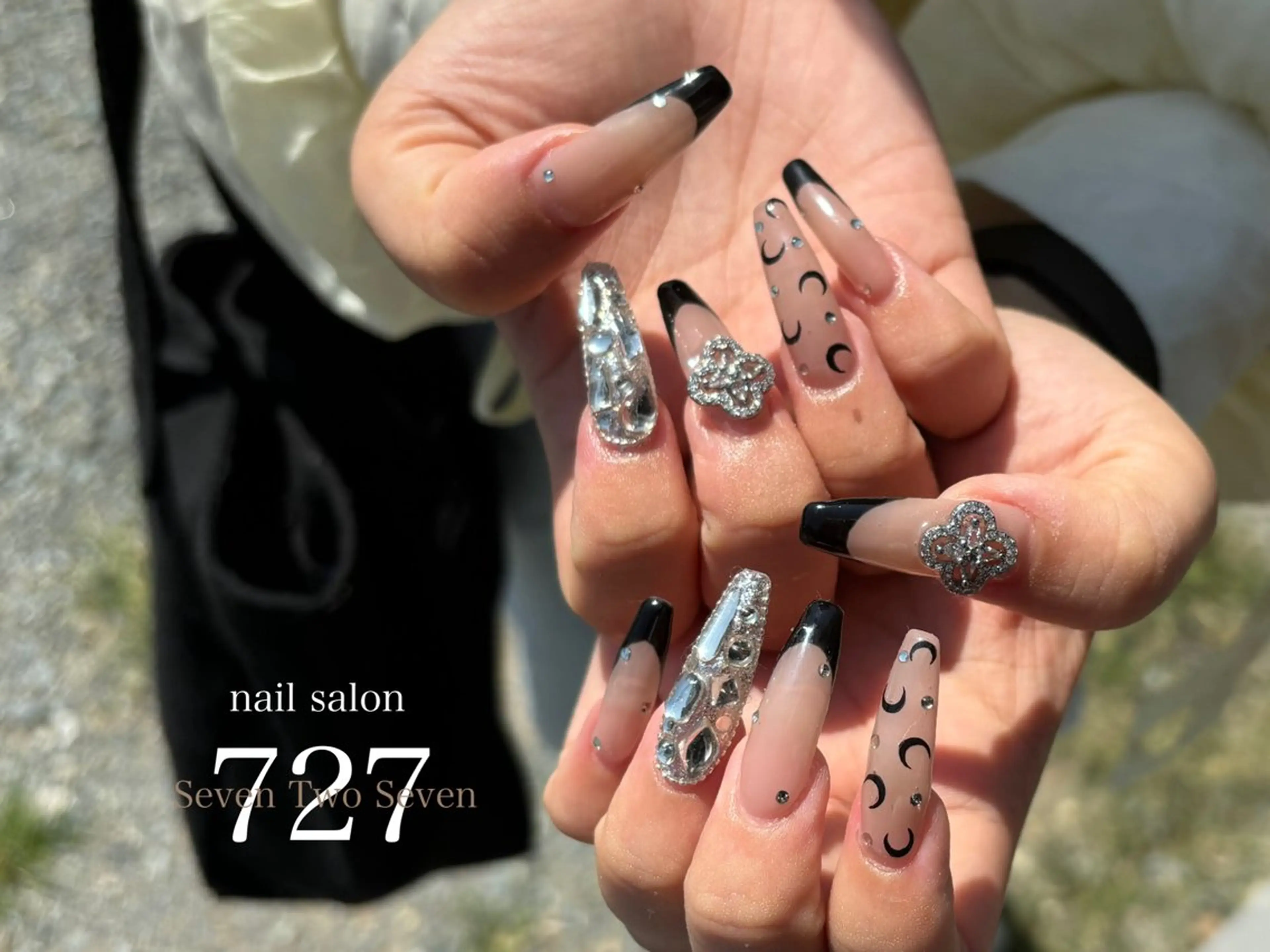 ネイル 727 nailのネイルデザイン