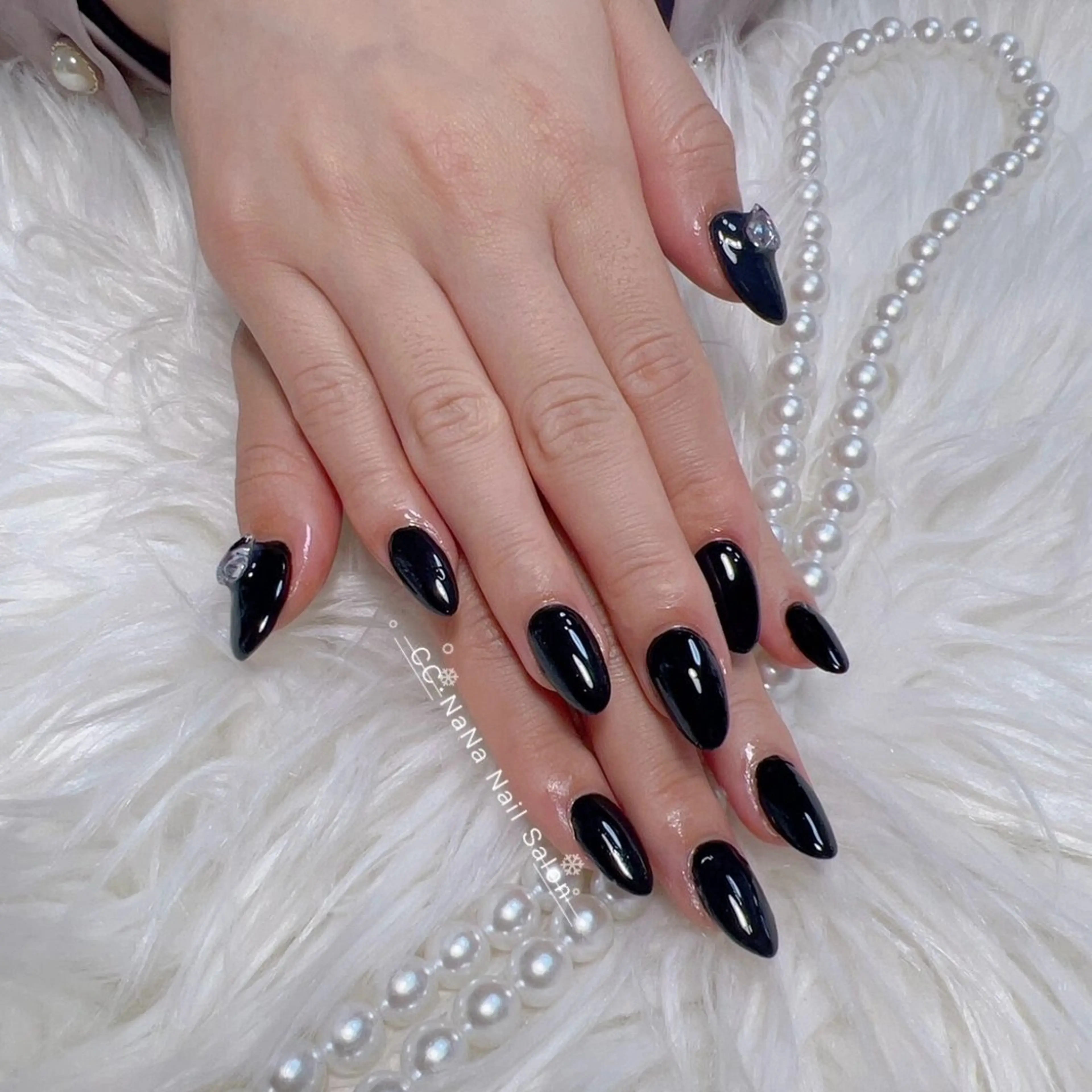 ネイル チークネイル フラッシュネイル ハート キラキラネイル 韓国ネイル ハンドネイル 💎CC・NaNa 韓国風ネイル🌙Cのネイルデザイン