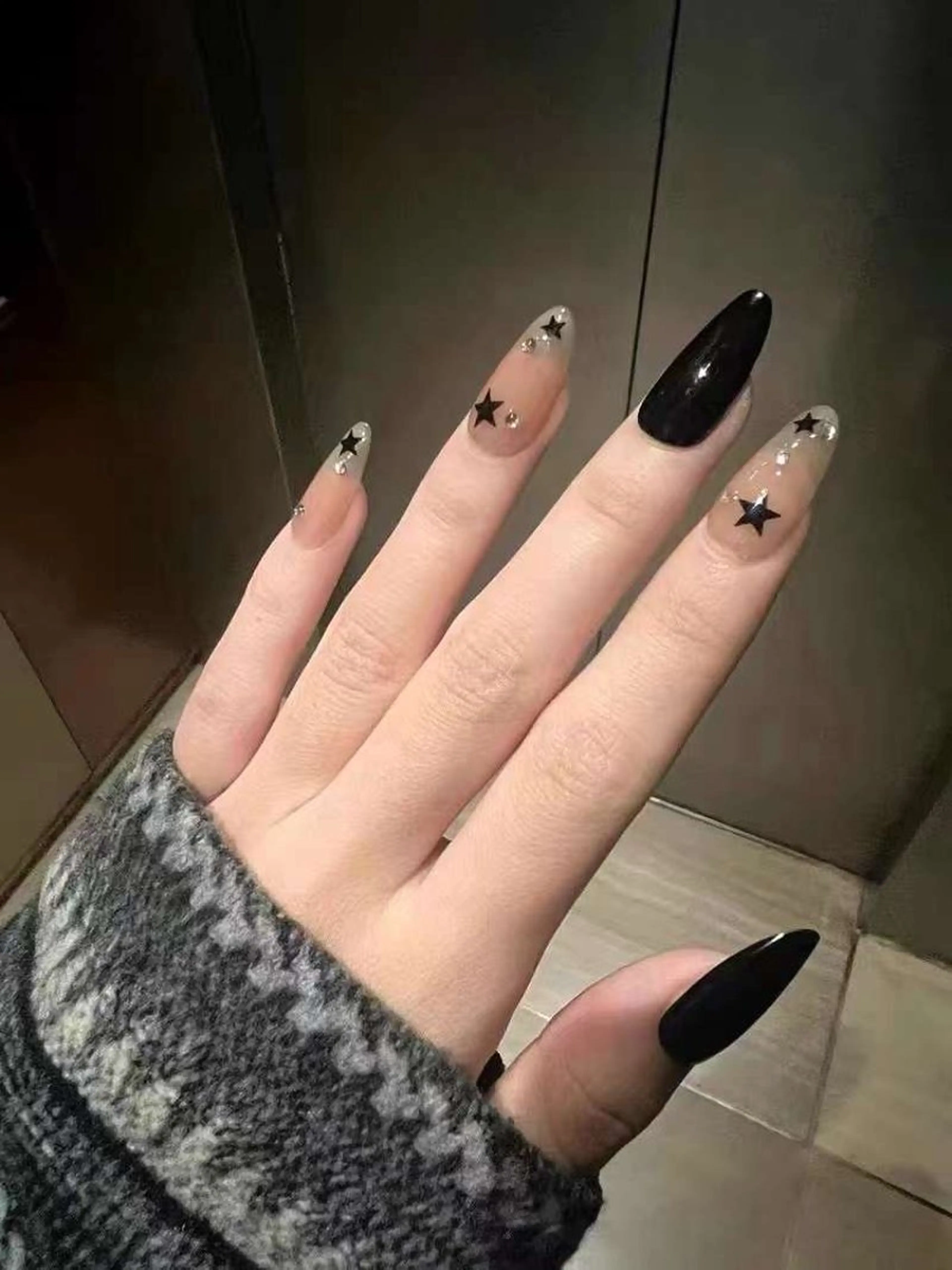 ネイル フットネイル フレンチネイル ジェルネイル ゴージャス ハート ハンドネイル MoonNail ユリ🌸のネイルデザイン