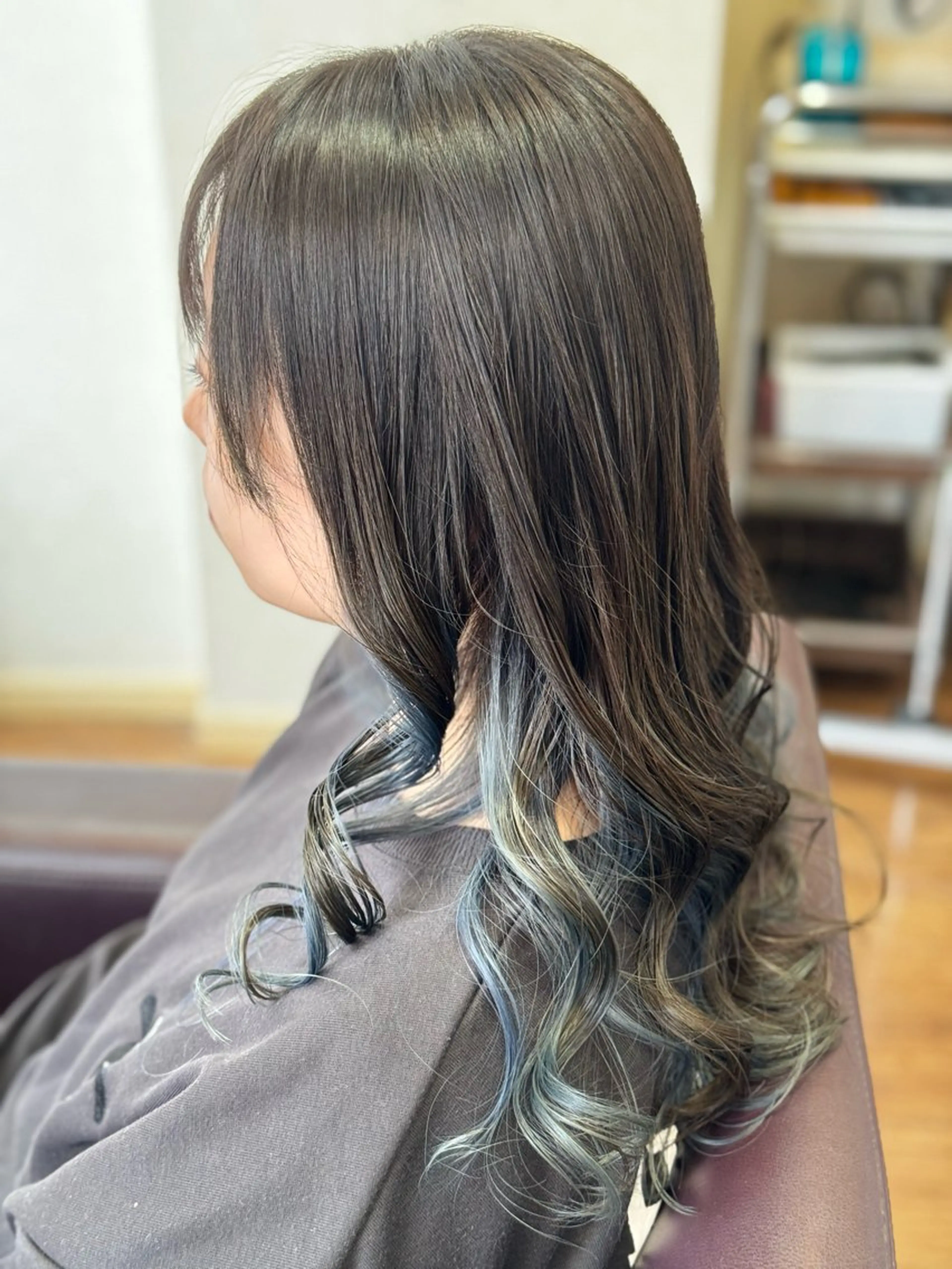 セミロング カラー インナーカラー 小林 光紗のヘアスタイル