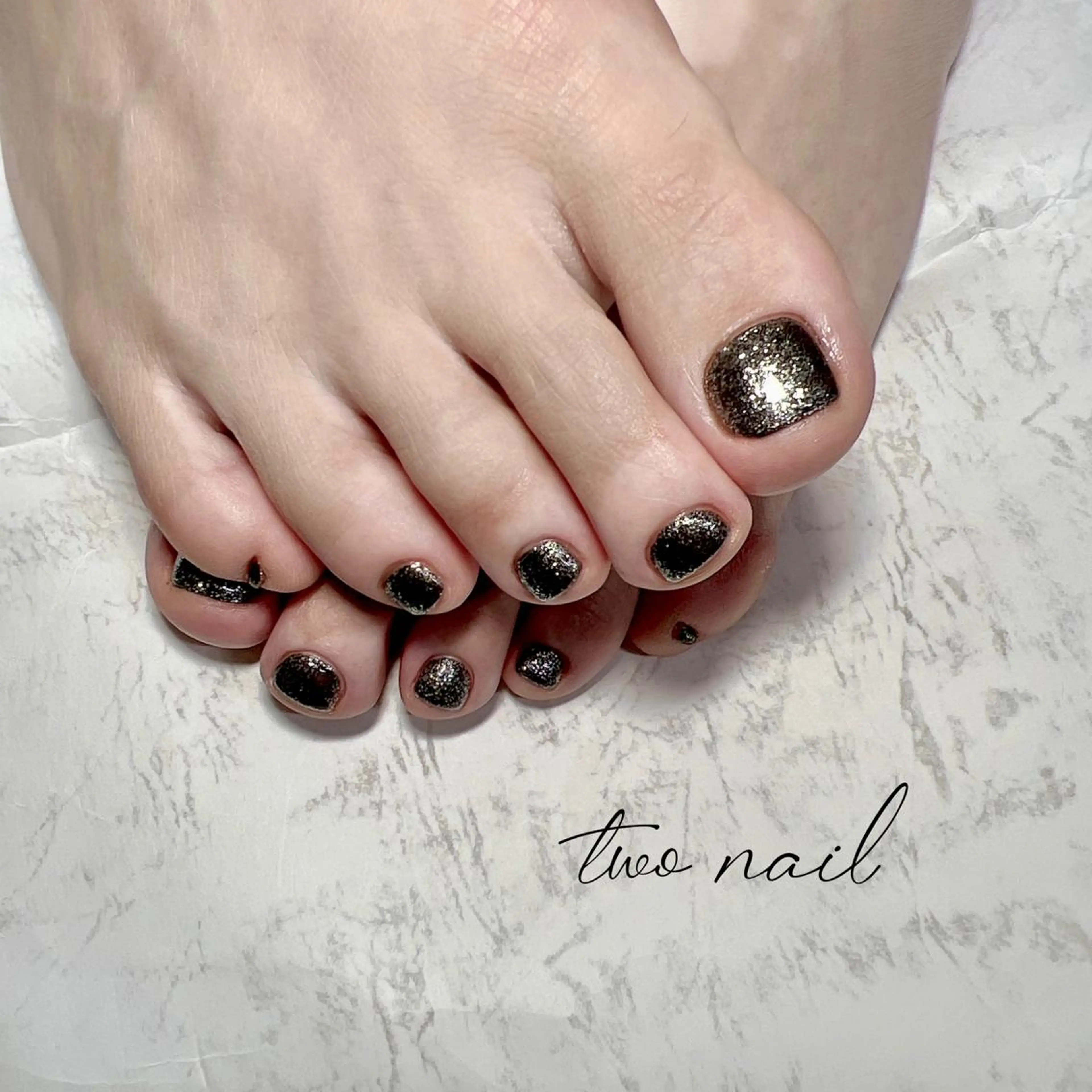 ネイル アートネイル フットネイル ハート ニュアンスネイル ホワイト フットネイル two nailのネイルデザイン