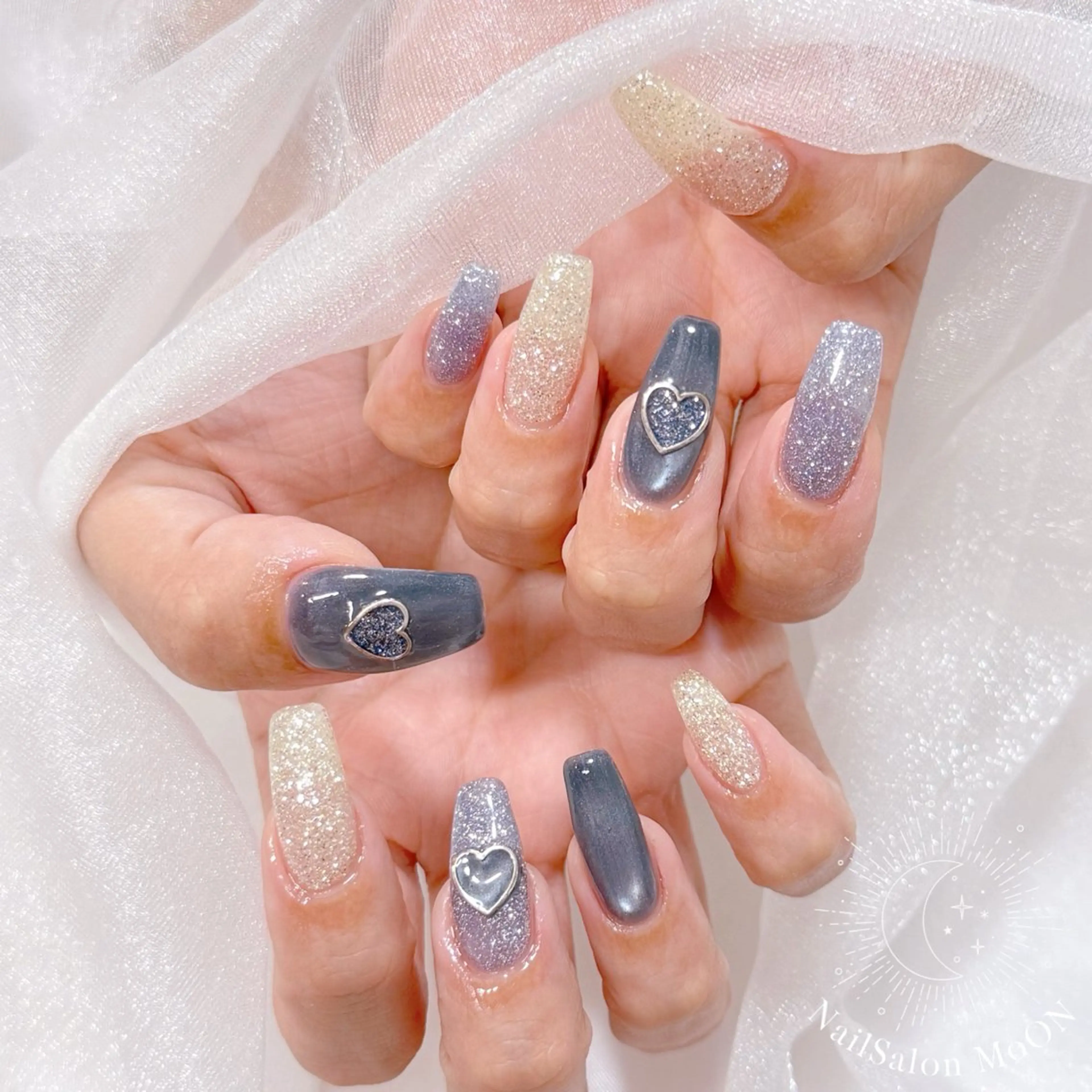 ネイル フラッシュネイル ラメ(グリッター) MoON...❤︎ MeGuのネイルデザイン