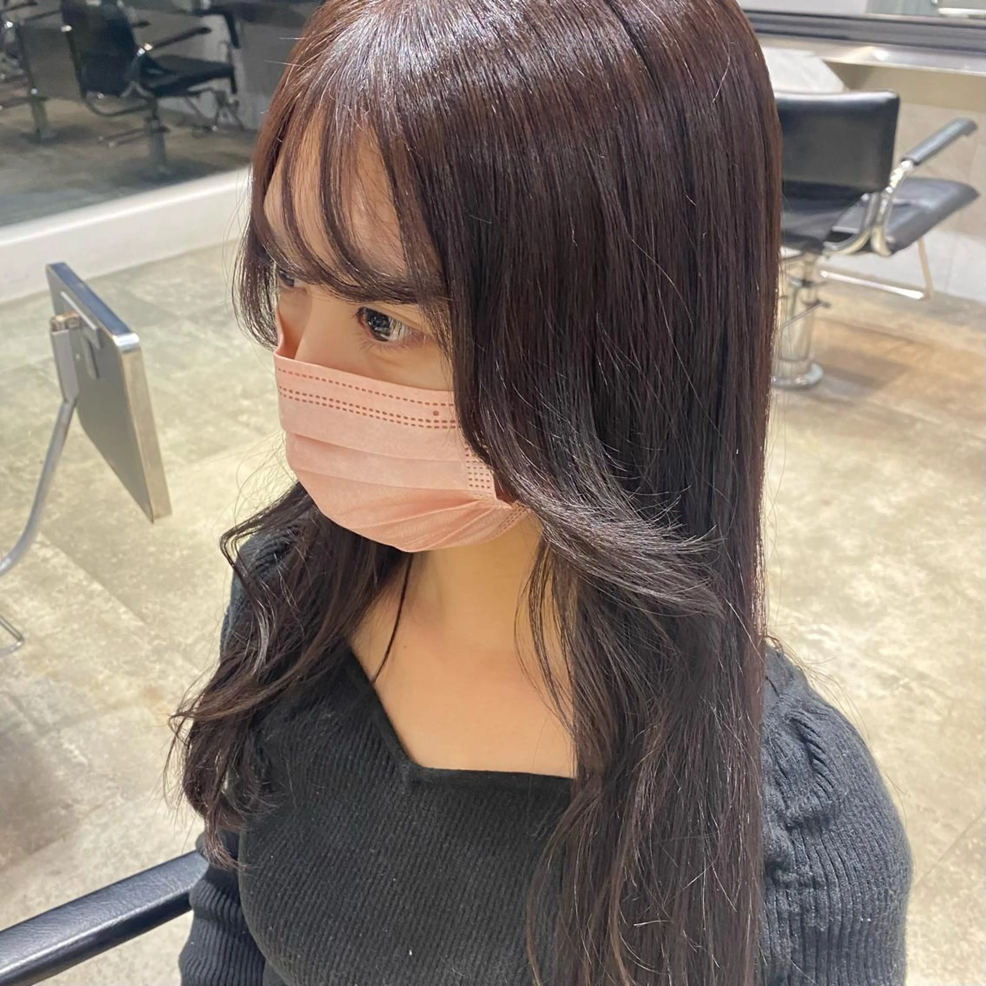 ロング カラー パーマ ヘアアレンジ ブラウンカラー 透明感カラー 新宿⌇韓国風ヘア ⌇透明感カラーのヘアスタイル