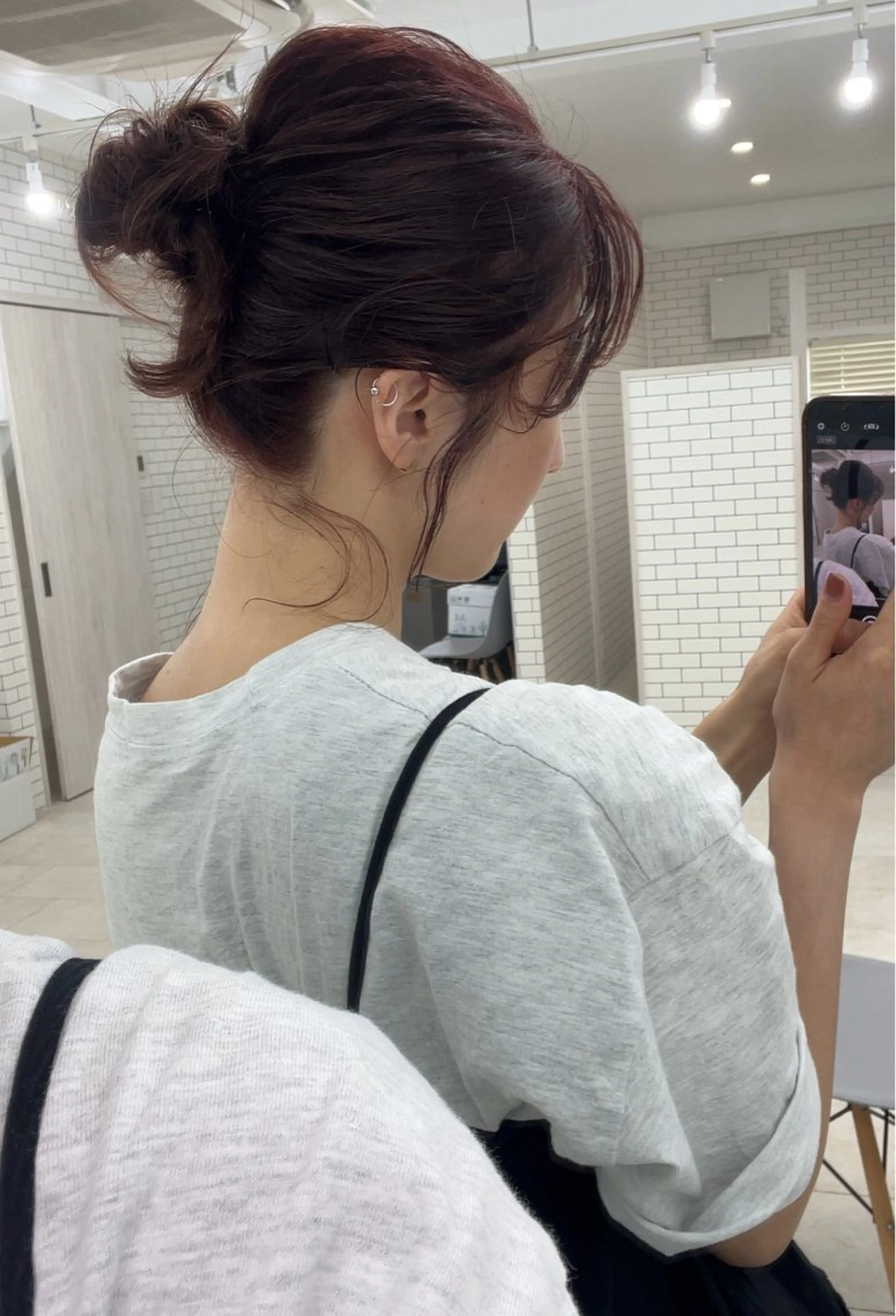 ミディアム カラー LOMARLIE JURIAのヘアスタイル