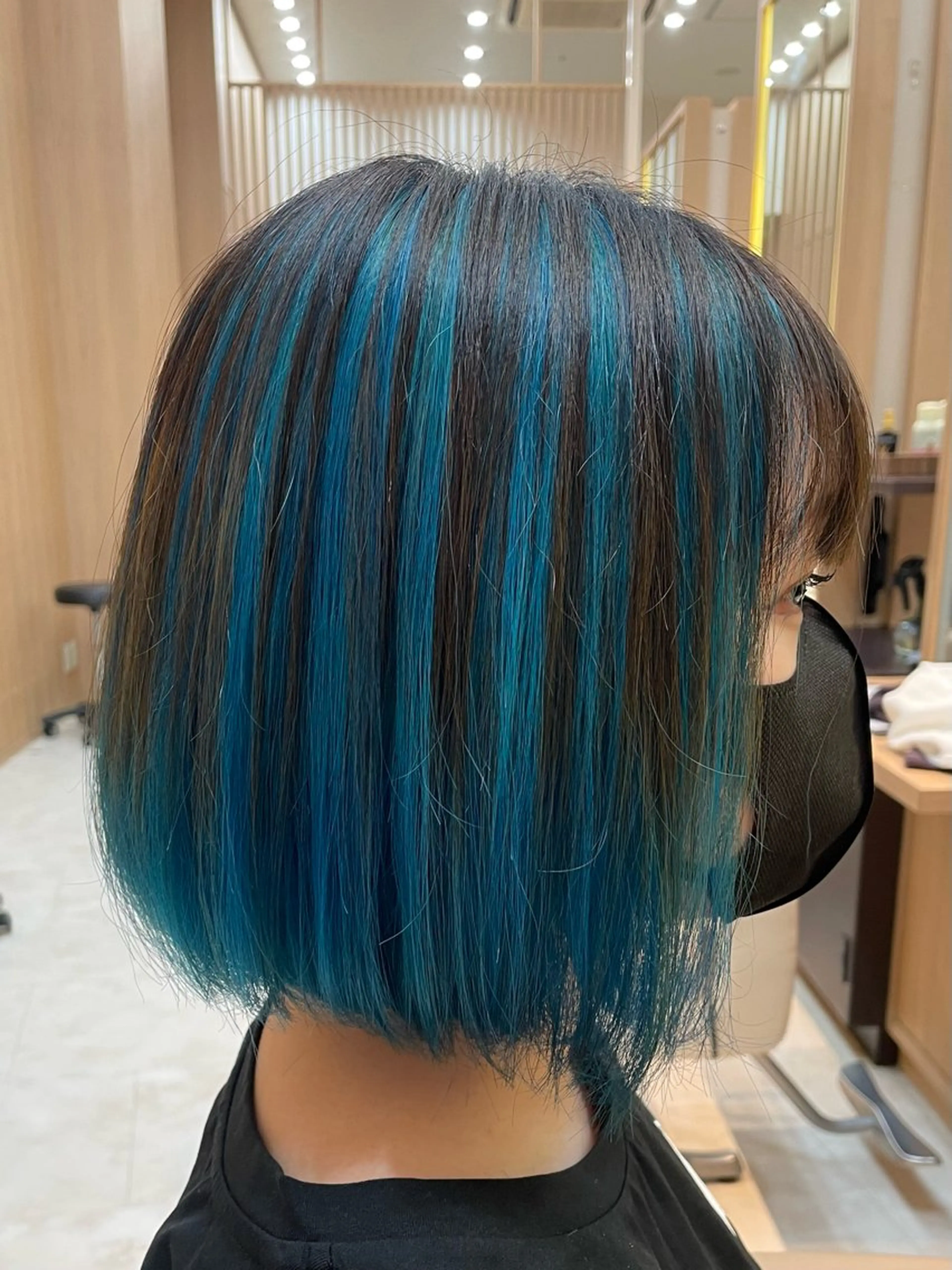 ミディアム カラー ショートボブ バレイヤージュ ブリーチ ブルーカラー ダブルカラー カット ヘアカラー トリートメント Ai   縮毛矯正/ ショートボブ/パーマのヘアスタイル
