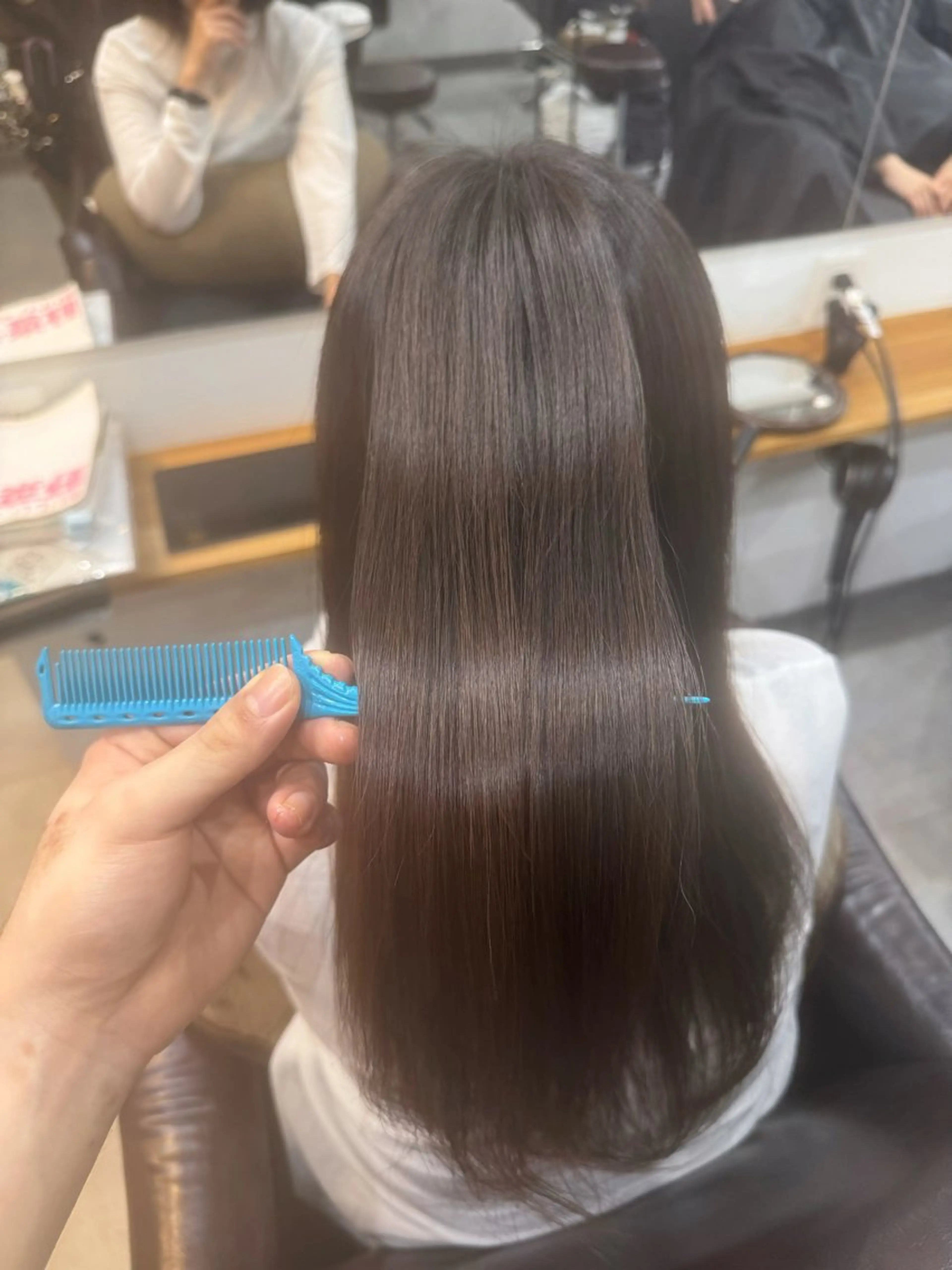 ロング 三原　賢二 【縮毛矯正】のヘアスタイル