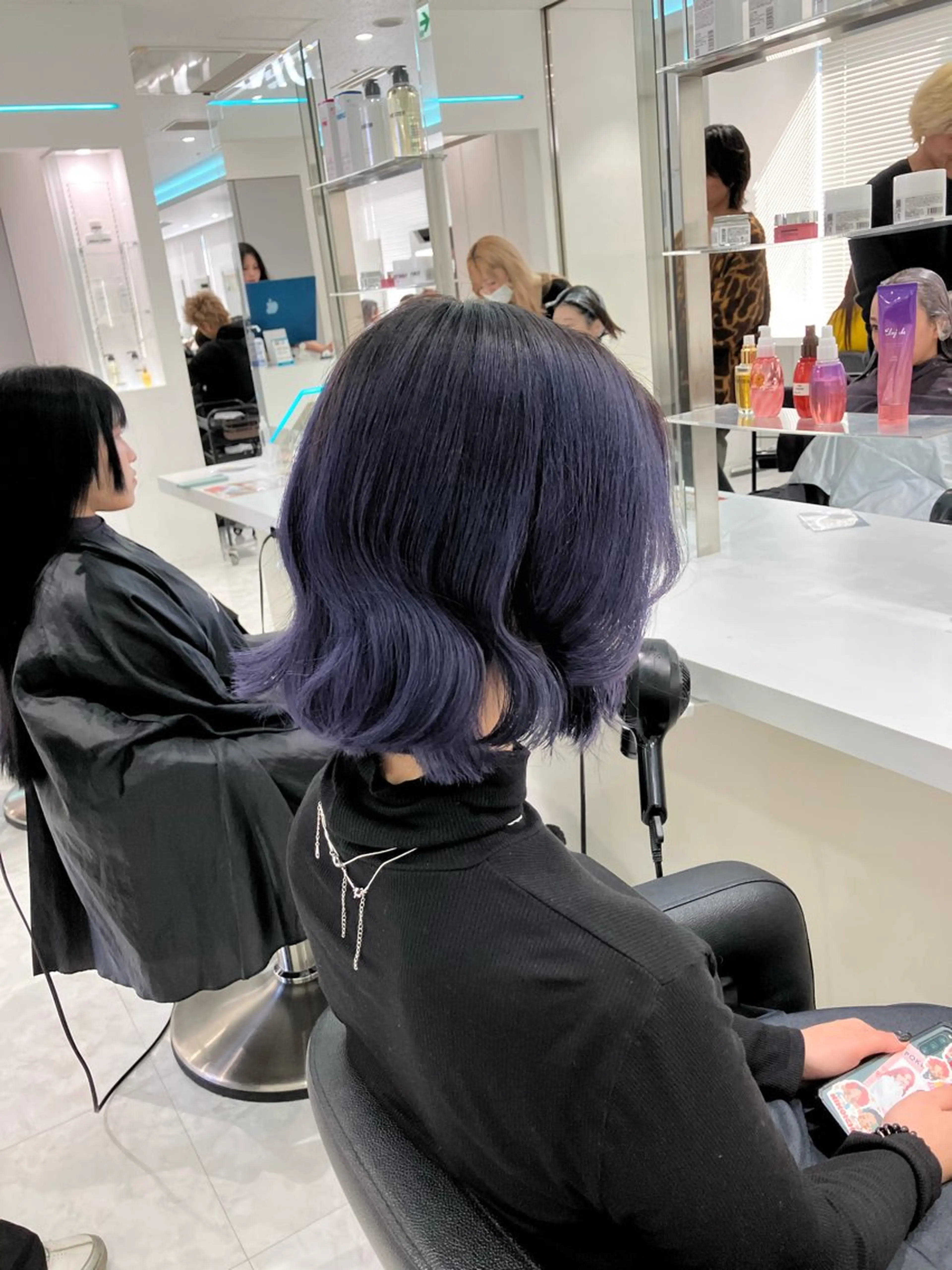 ショート カラー ヘアアレンジ 💓ブリーチ特化 透明感💓あい💓のヘアスタイル