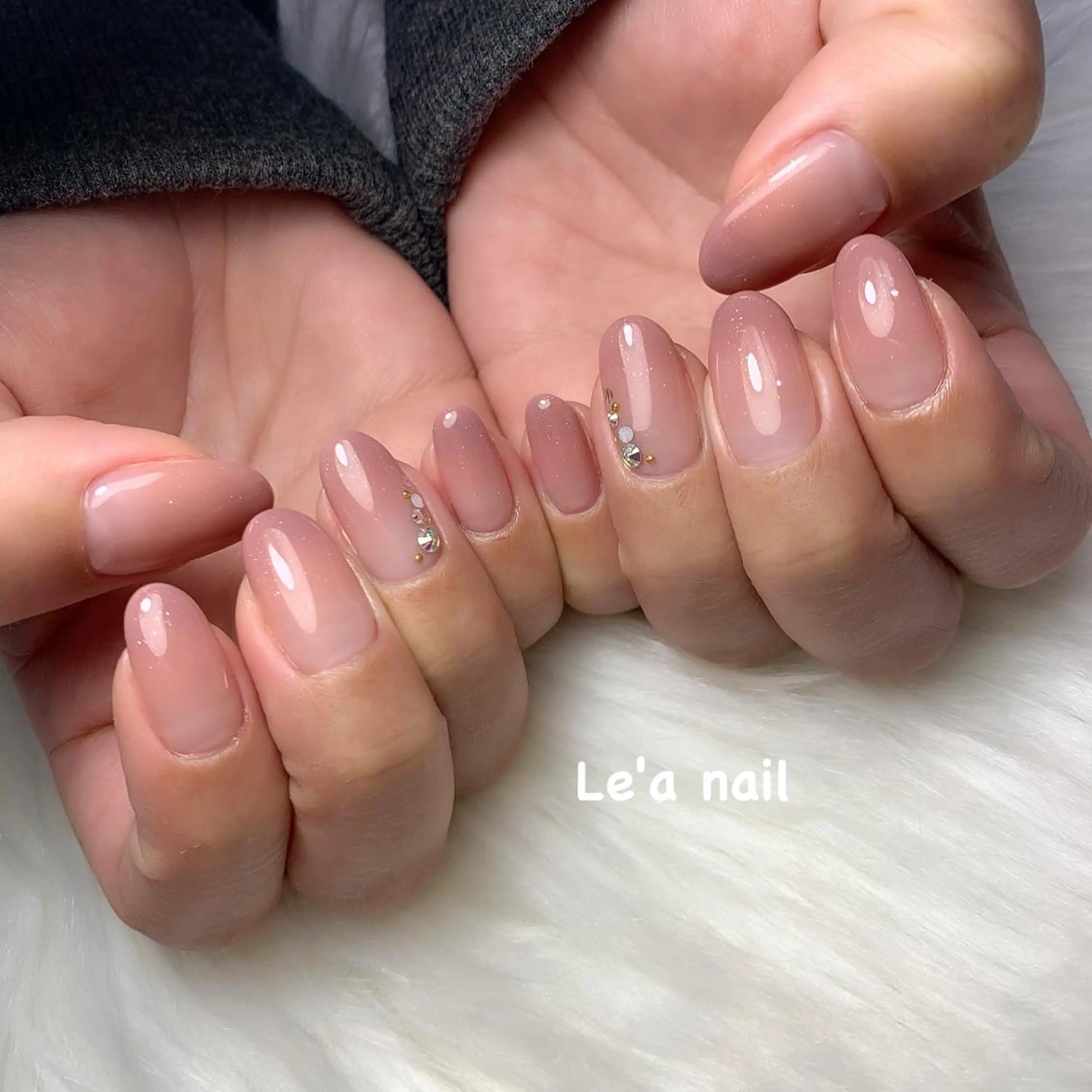 ネイル ストーンネイル 'mm  (ミリ) ＭＡＮＡＭＩのネイルデザイン