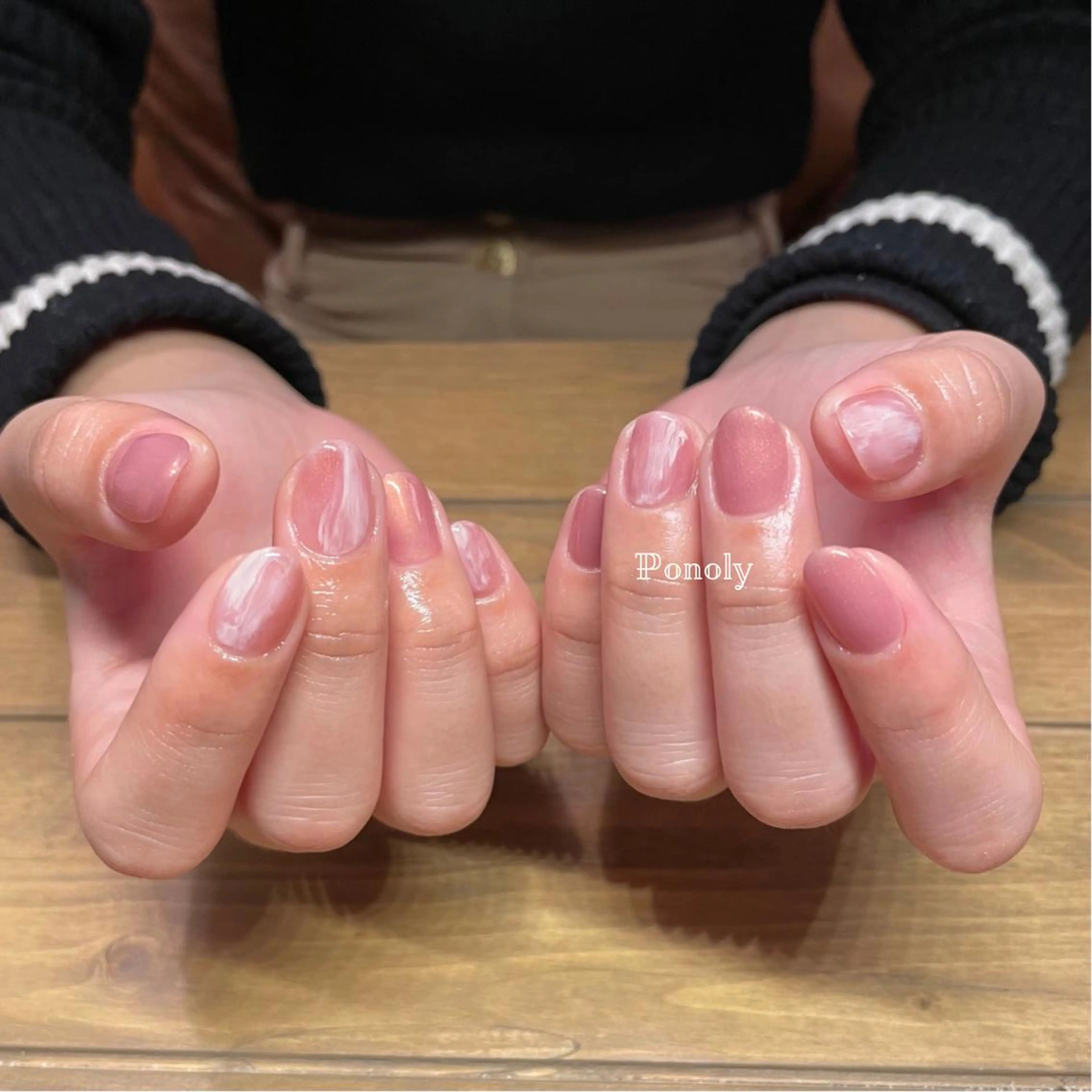 ショート ネイル ジェルネイル マグネットネイル ニュアンスネイル ワンカラーネイル パラジェル 10ten Mikiのネイルデザイン