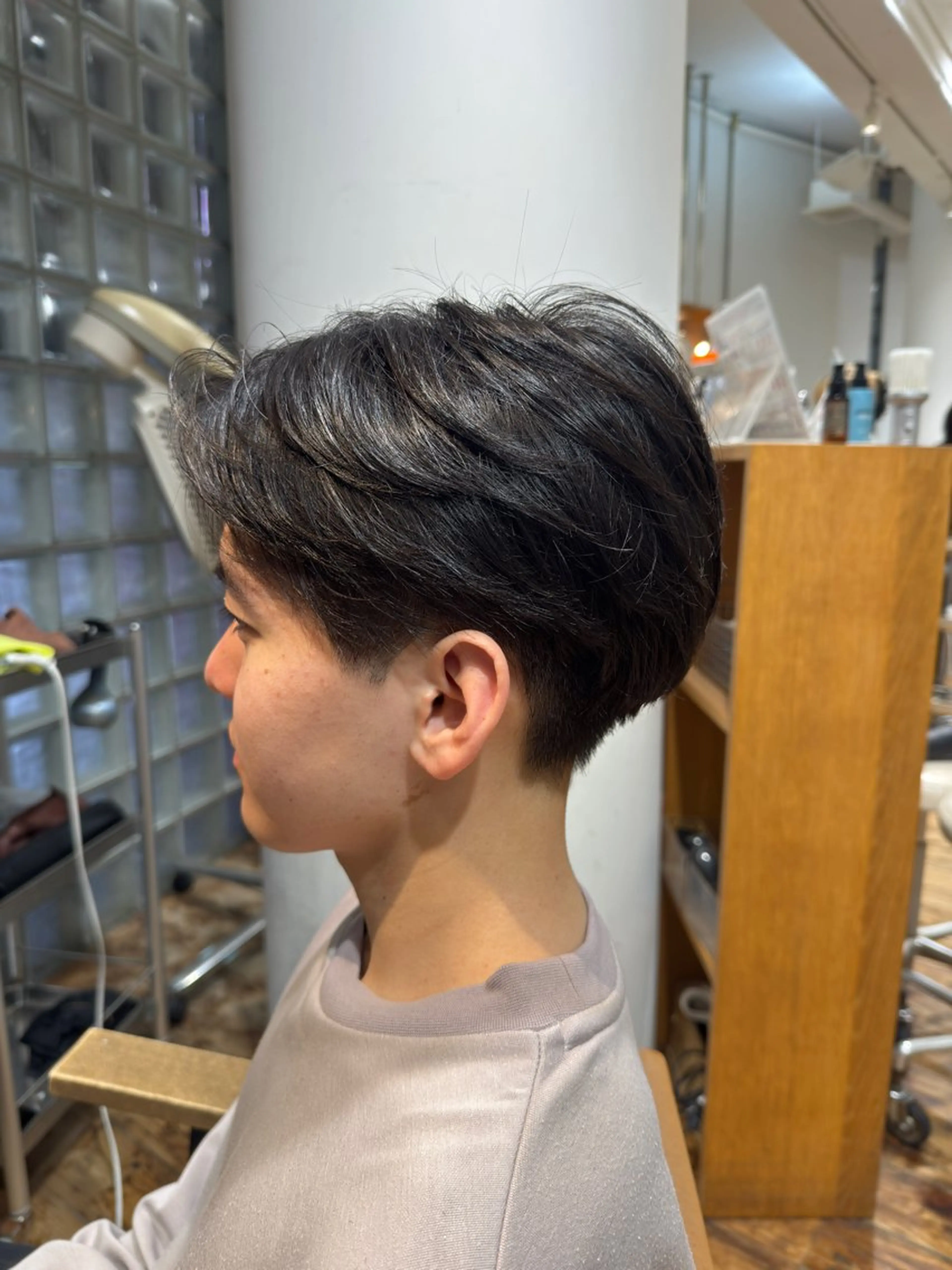 メンズ センターパート えいじ｜ メンズ特化✂️のヘアスタイル