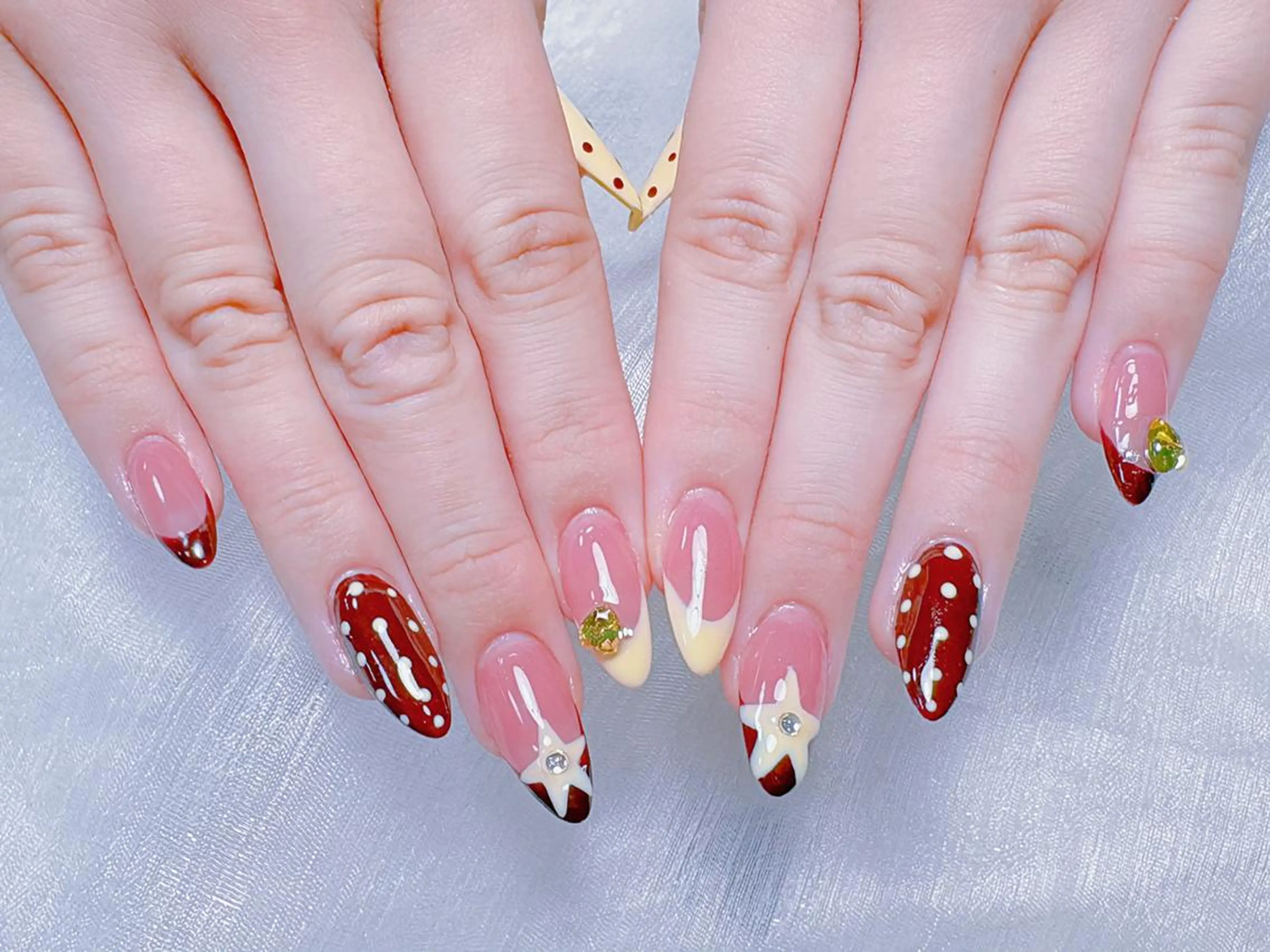 ネイル ハンドネイル ❄️西川 真由美❄️のネイルデザイン