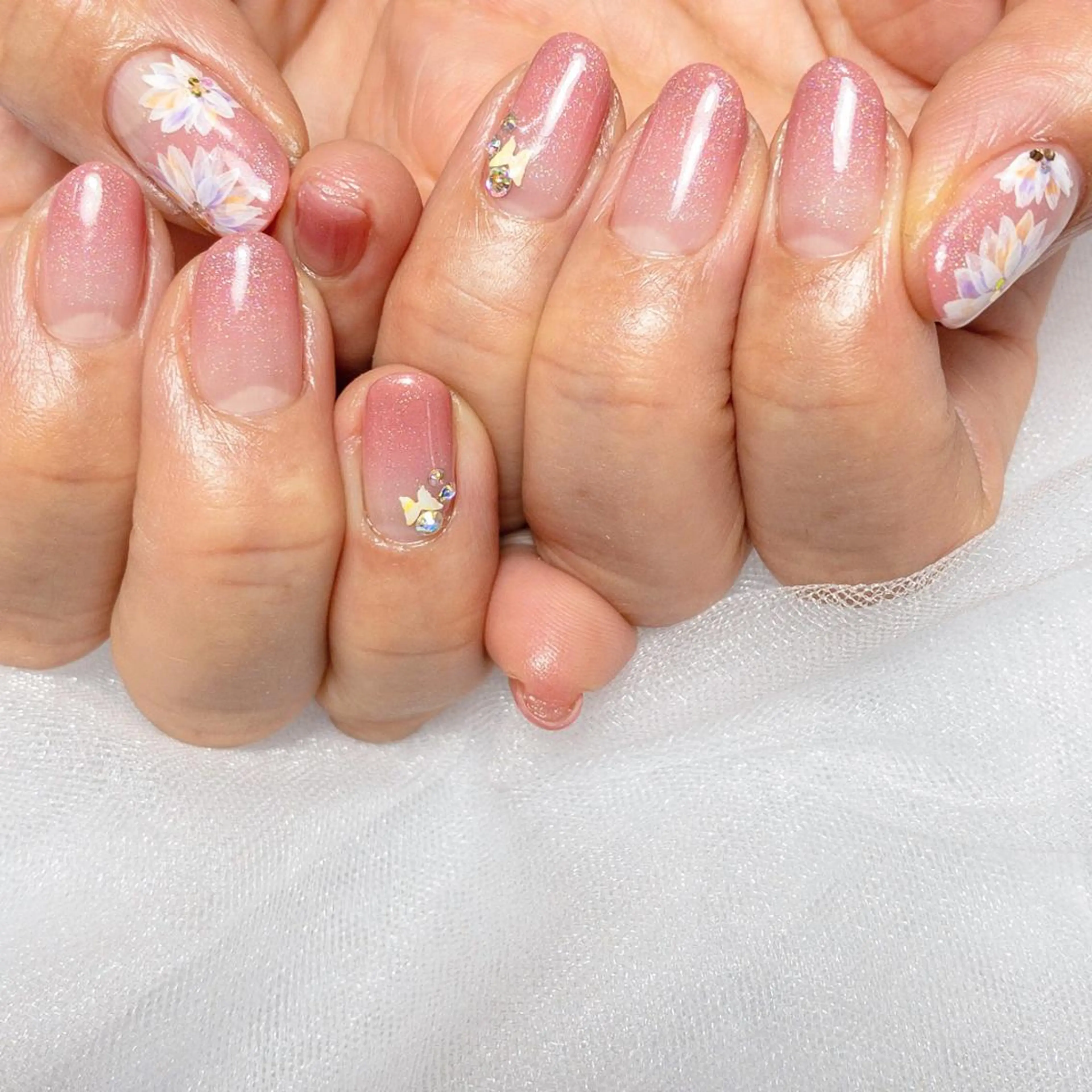 ネイル rokunana 佐野のネイルデザイン