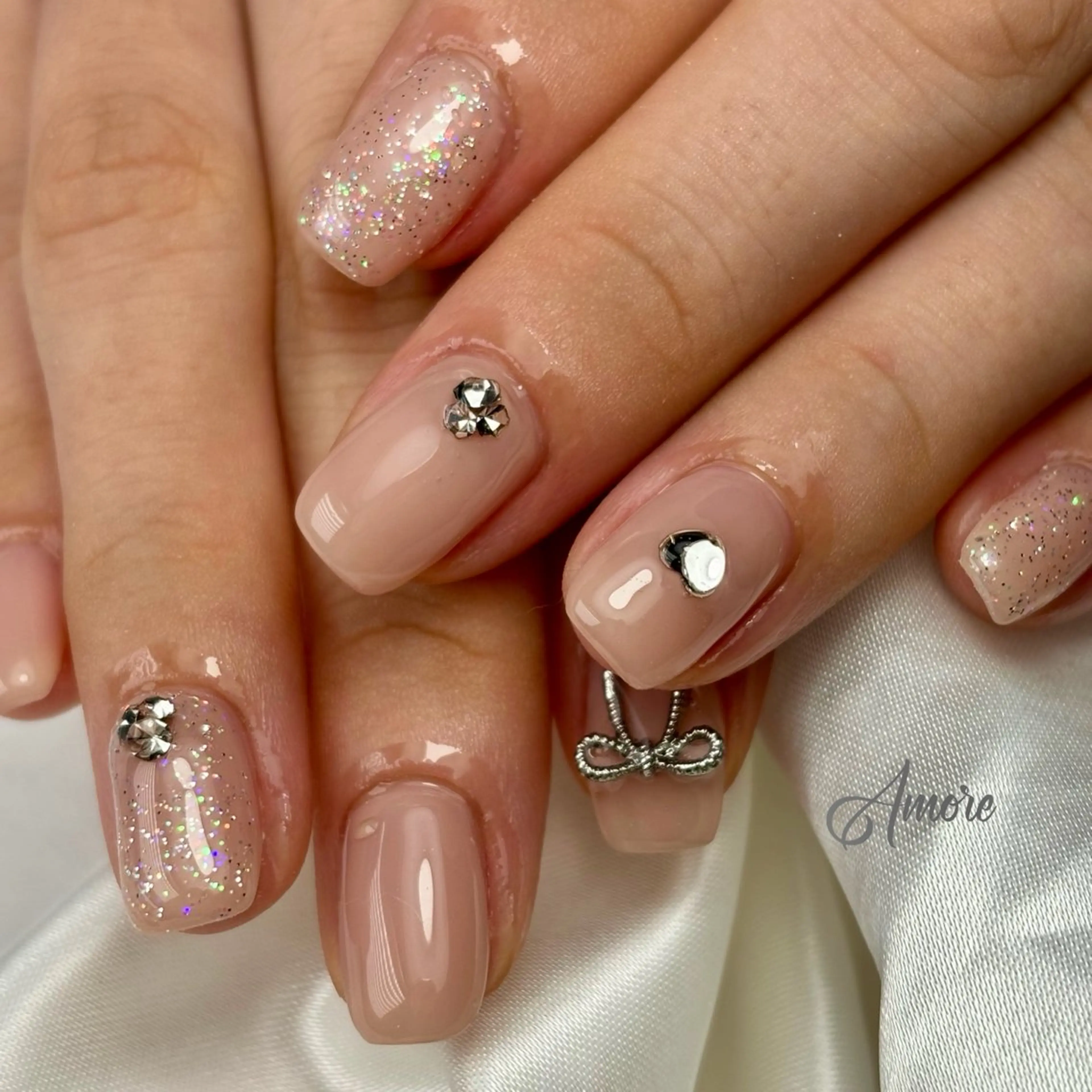 ネイル ジェルネイル キラキラネイル 韓国ネイル マグネットネイル パラジェル You kyehwaのネイルデザイン