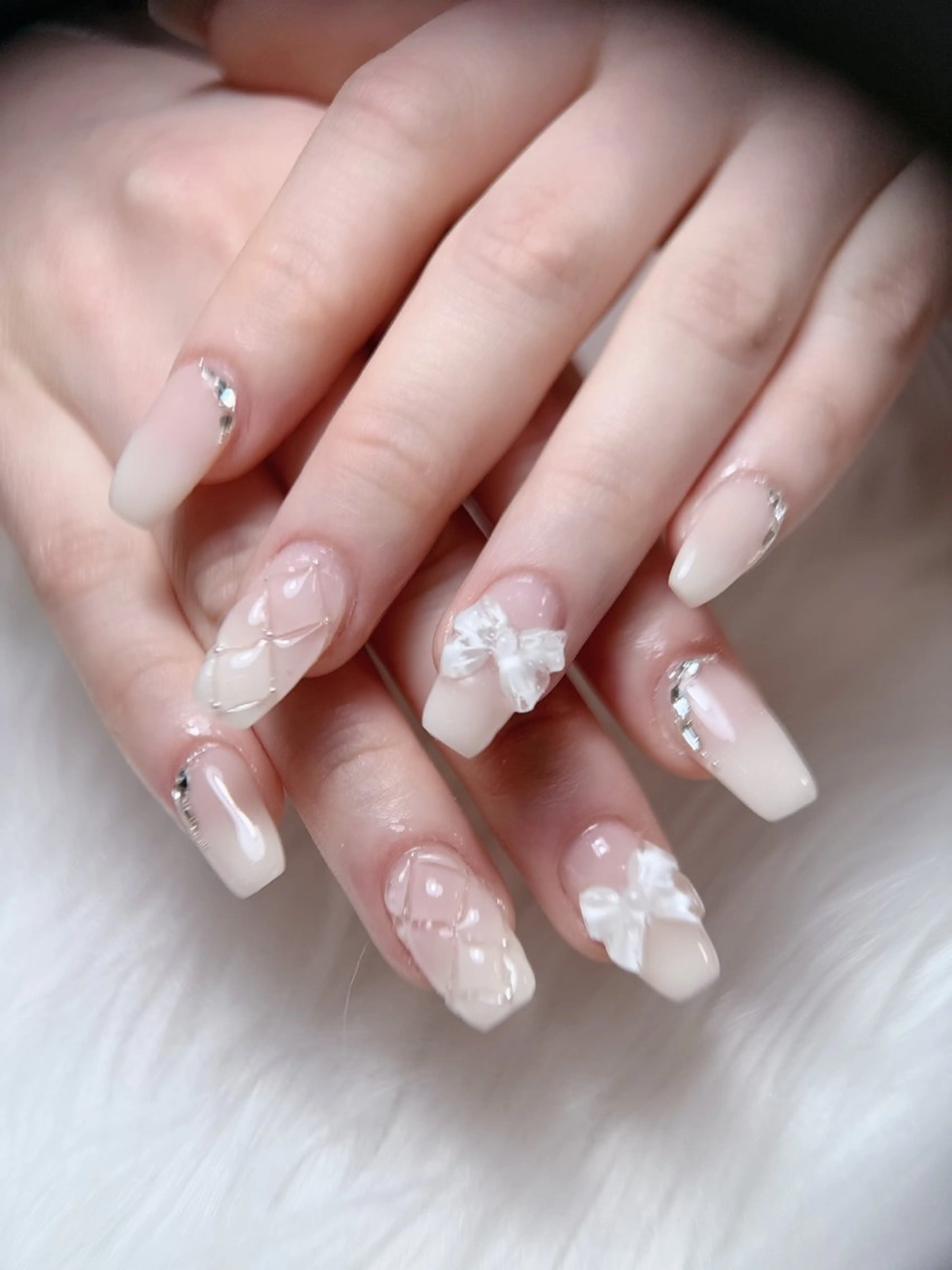 ネイル チークネイル ジェルネイル キラキラネイル 韓国ネイル マグネットネイル ハンドネイル viet phe所属・Vp ネイルのネイルデザイン