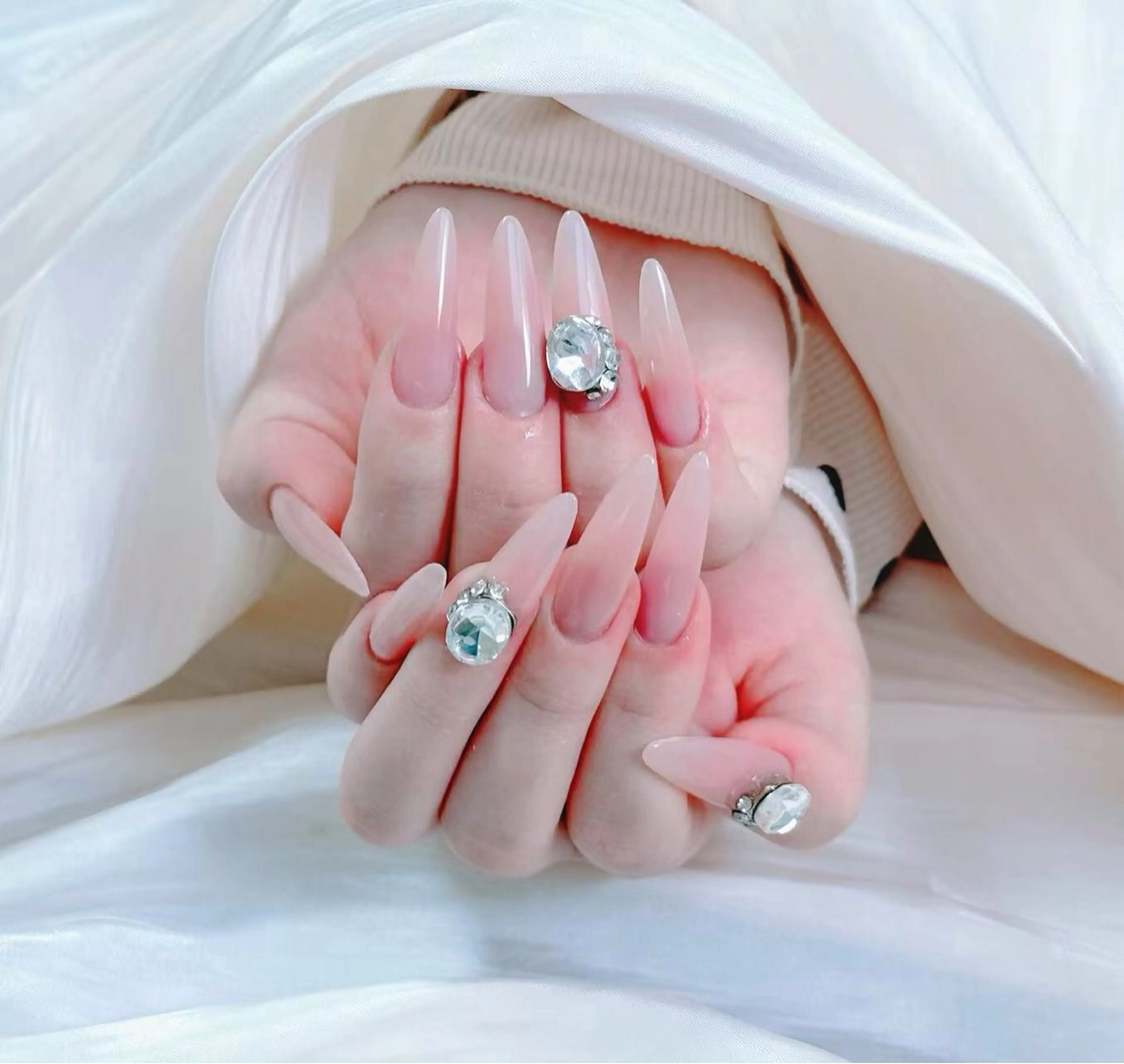 ネイル 小 雨のネイルデザイン