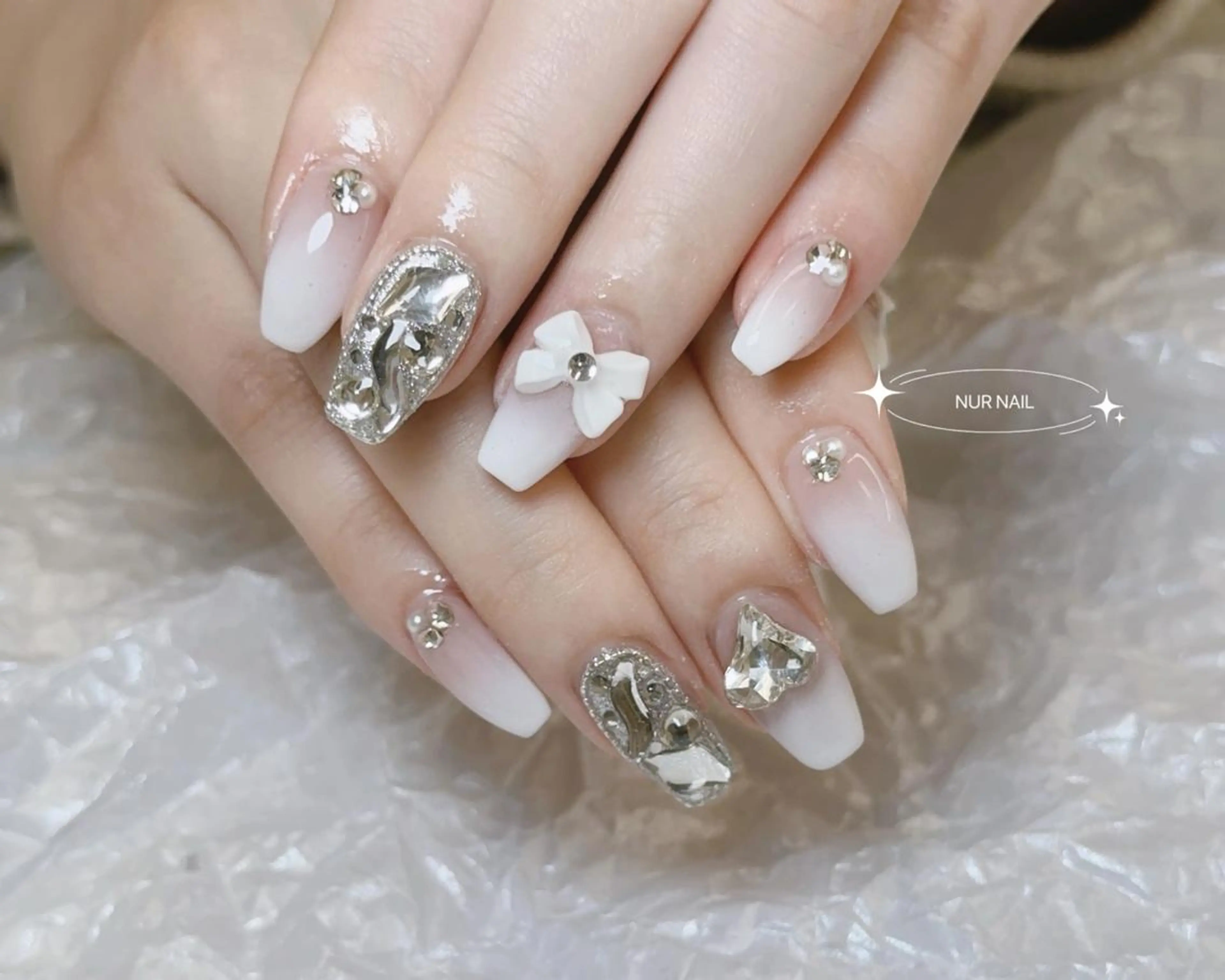 ネイル 🫧NUR NAIL✨のネイルデザイン