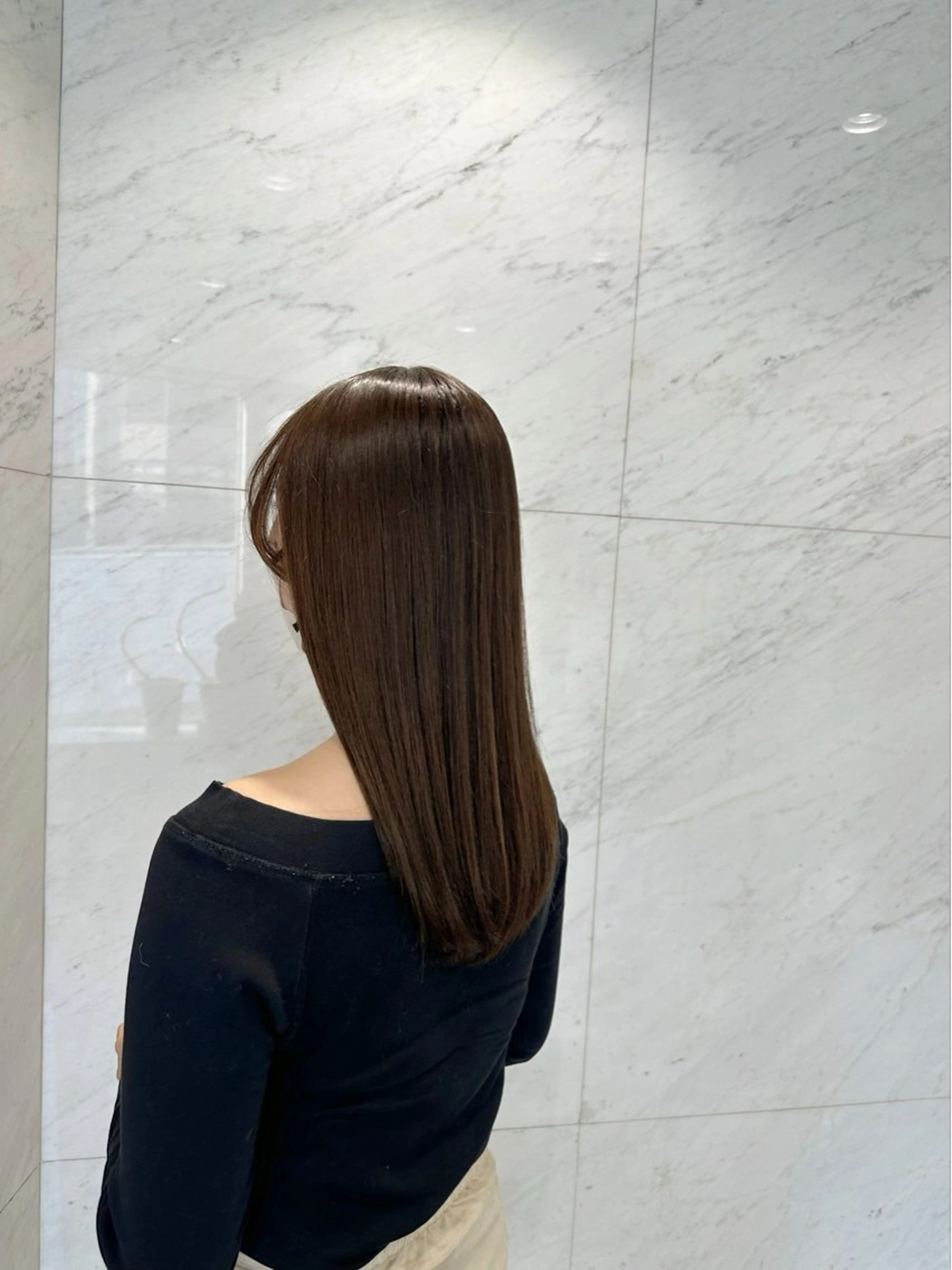 セミロング カラー カット ヘアカラー トリートメント 古田 昂也のヘアスタイル