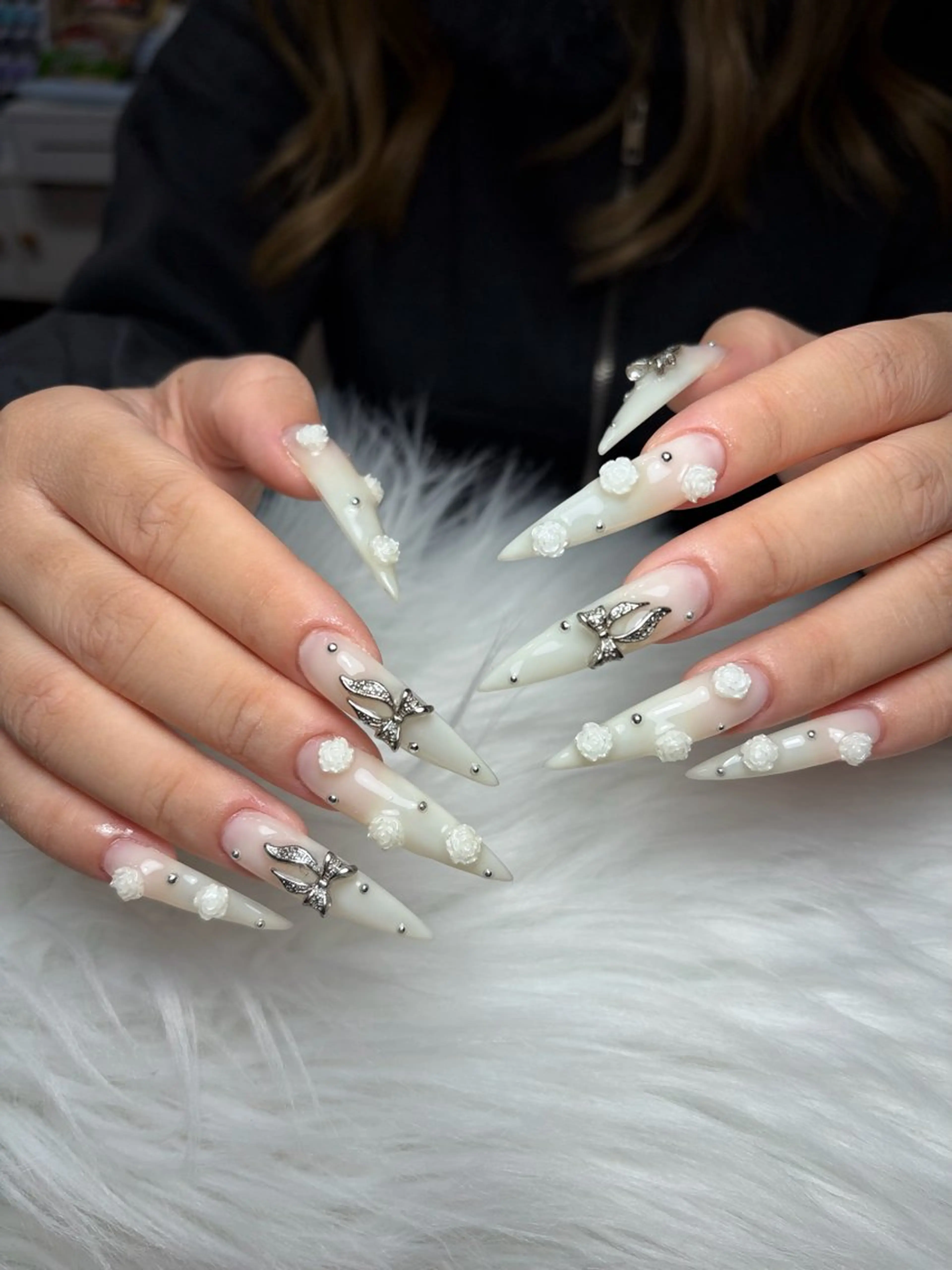 ネイル アートネイル 長さ出し ジェルネイル マグネットネイル ニュアンスネイル ハンドネイル Cloudy Chan Nailのネイルデザイン