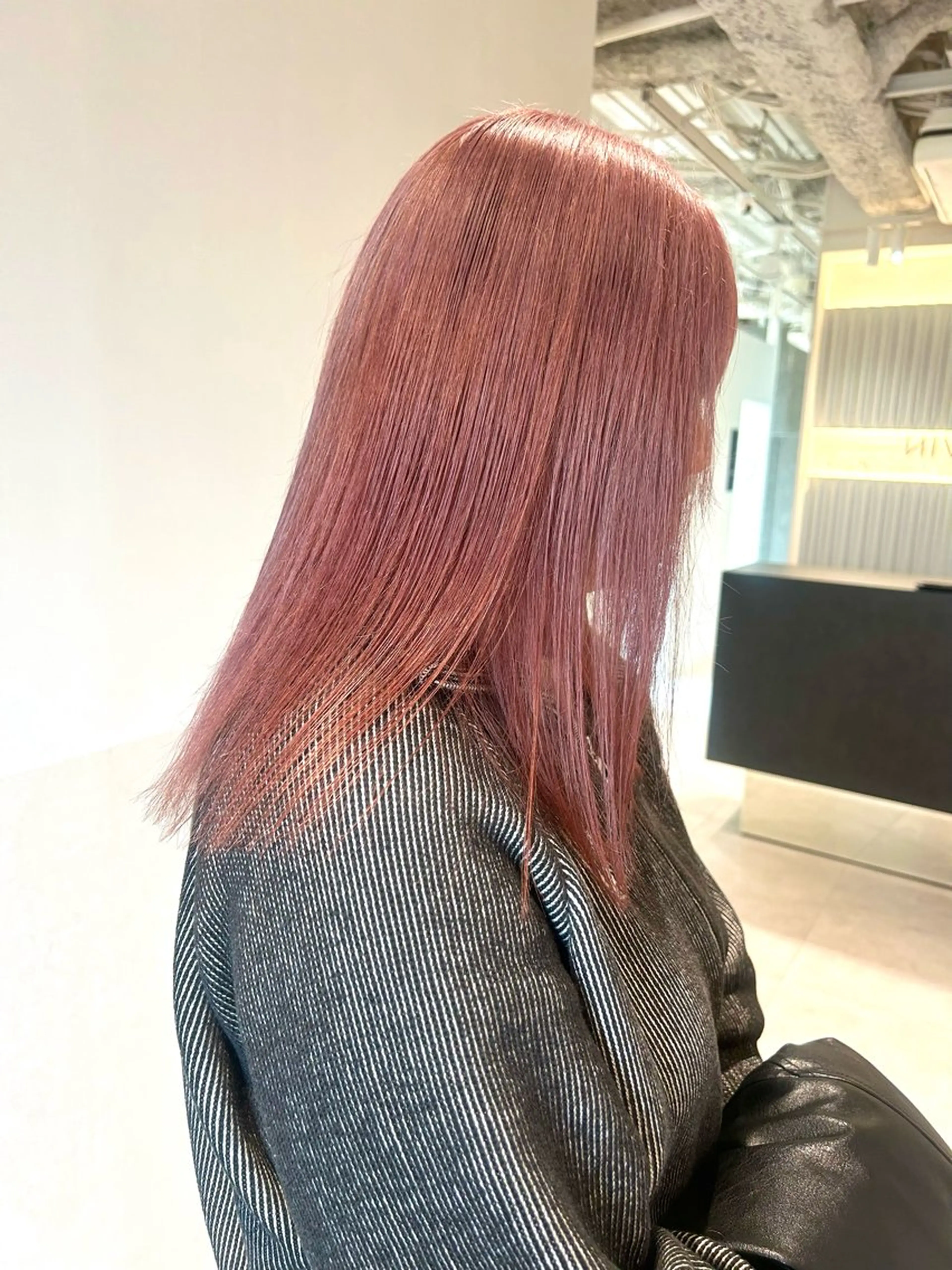 セミロング カラー 🤍垢抜け♡透明感 カラーmoeka🤍のヘアスタイル