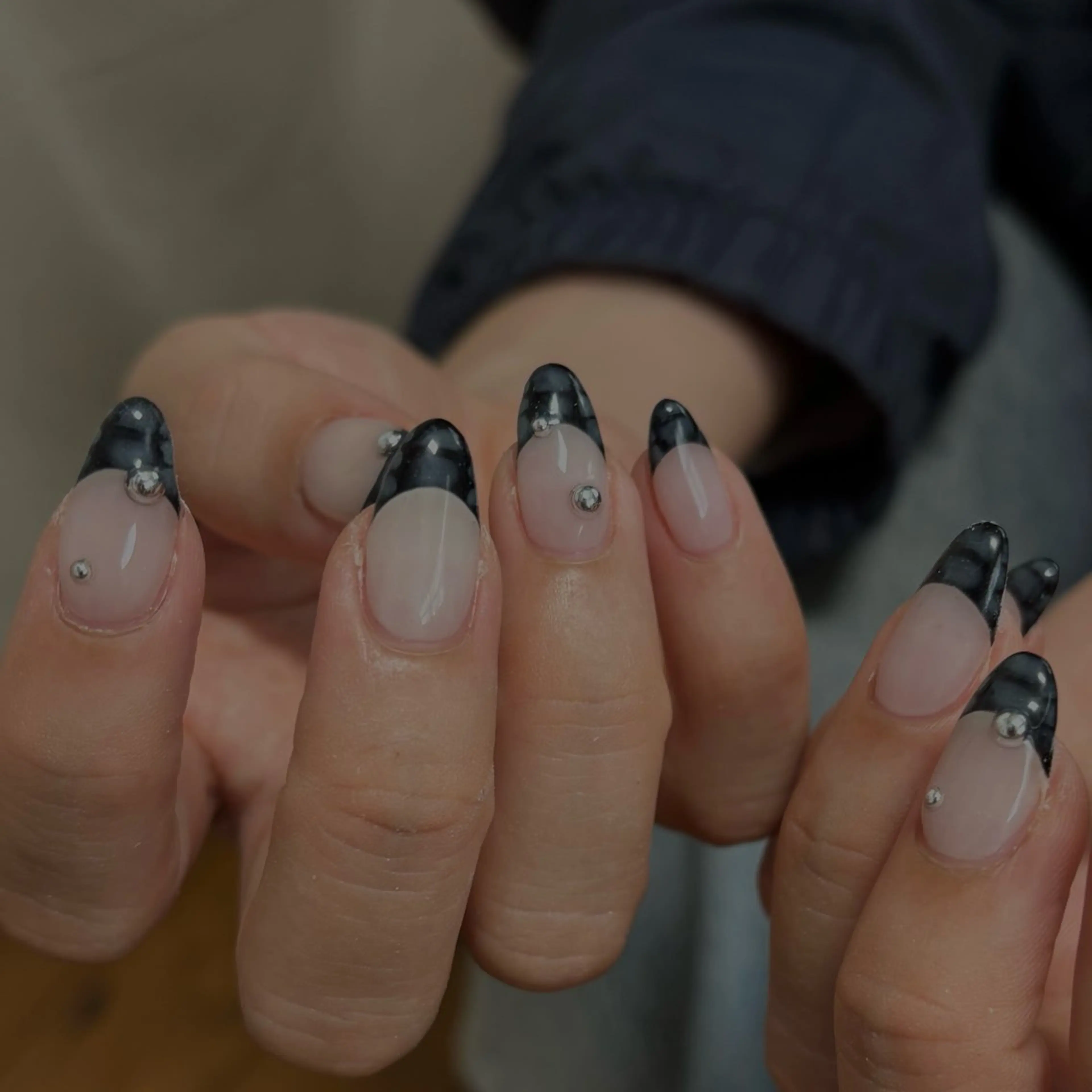 ネイル ハンドネイル 爪塗屋 さんのネイルデザイン