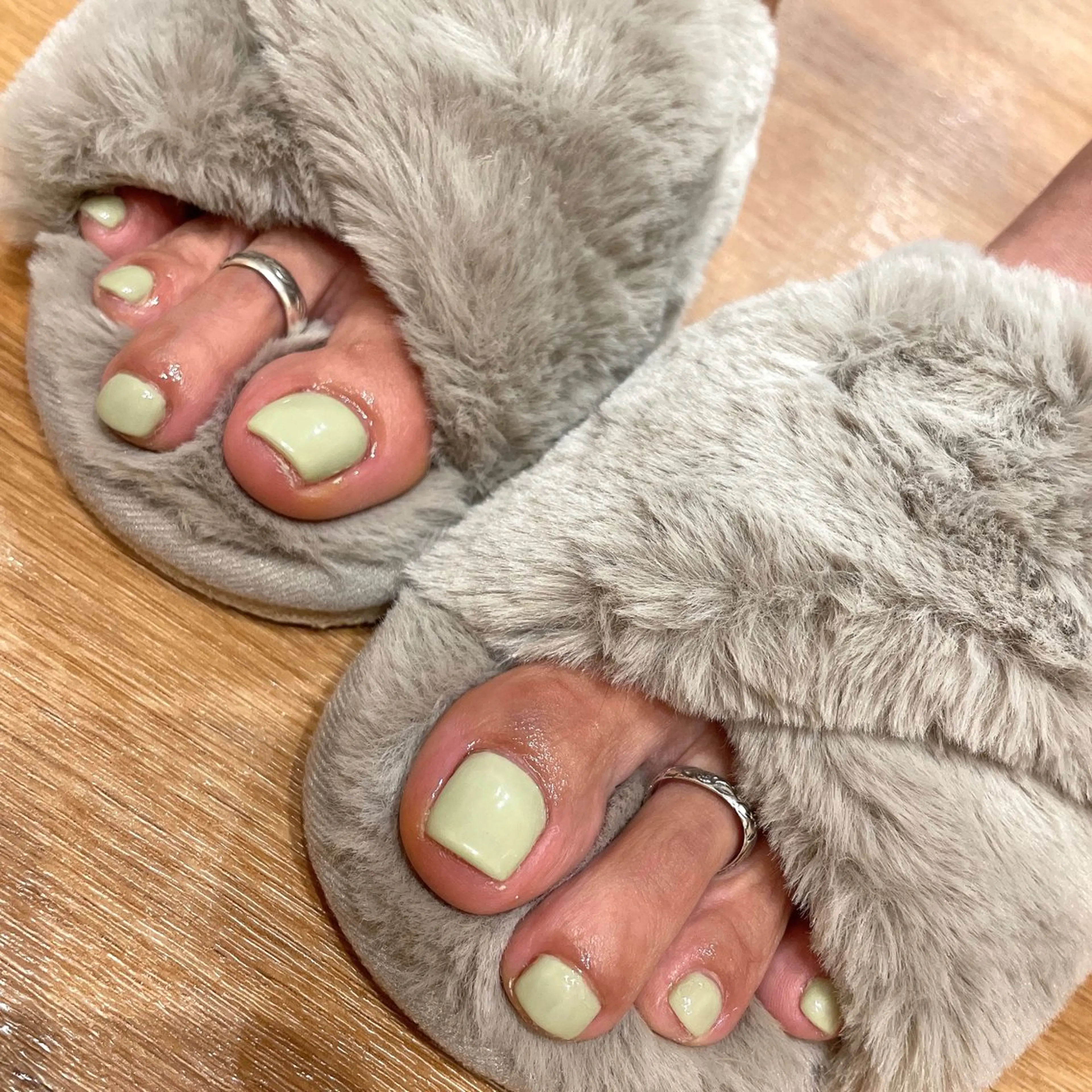 ネイル フットネイル liberté🫧 新小岩のネイルデザイン