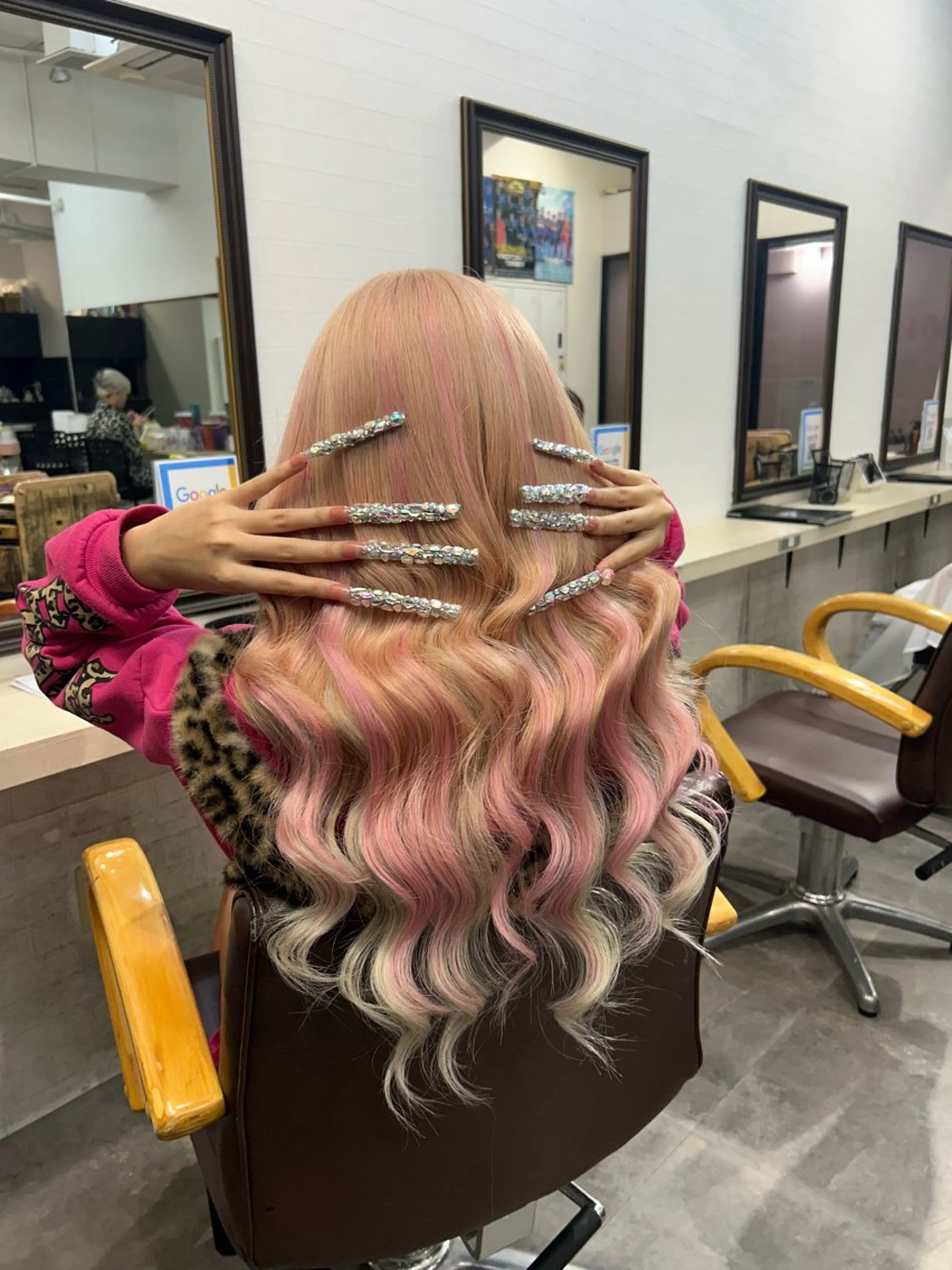 ロング カラー ヘアカラー エクステ 🌸U-topia 🌸伊藤穂乃花🌸のヘアスタイル