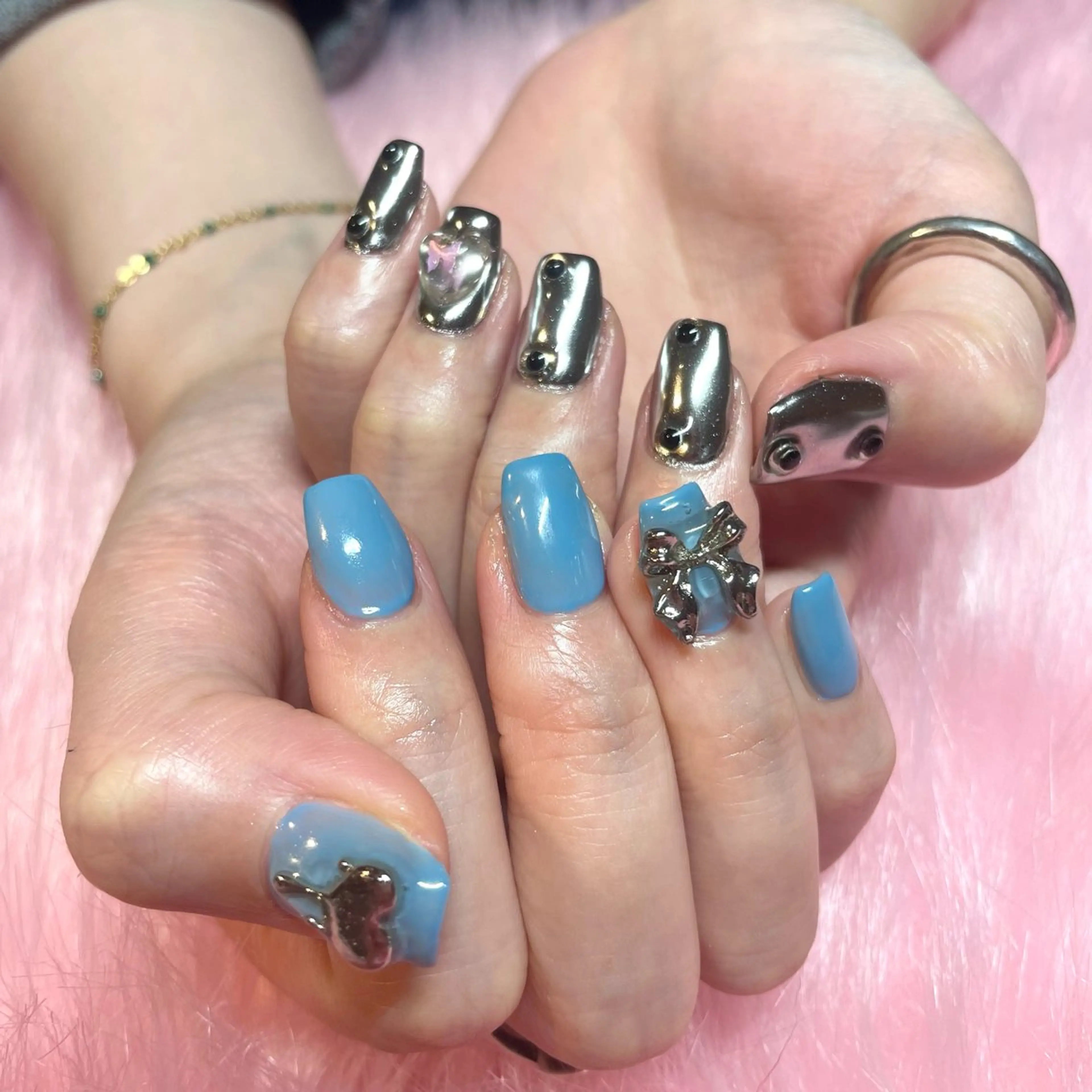 ネイル ミラーネイル ハンドネイル Nail ヌシん家 AKANEのネイルデザイン