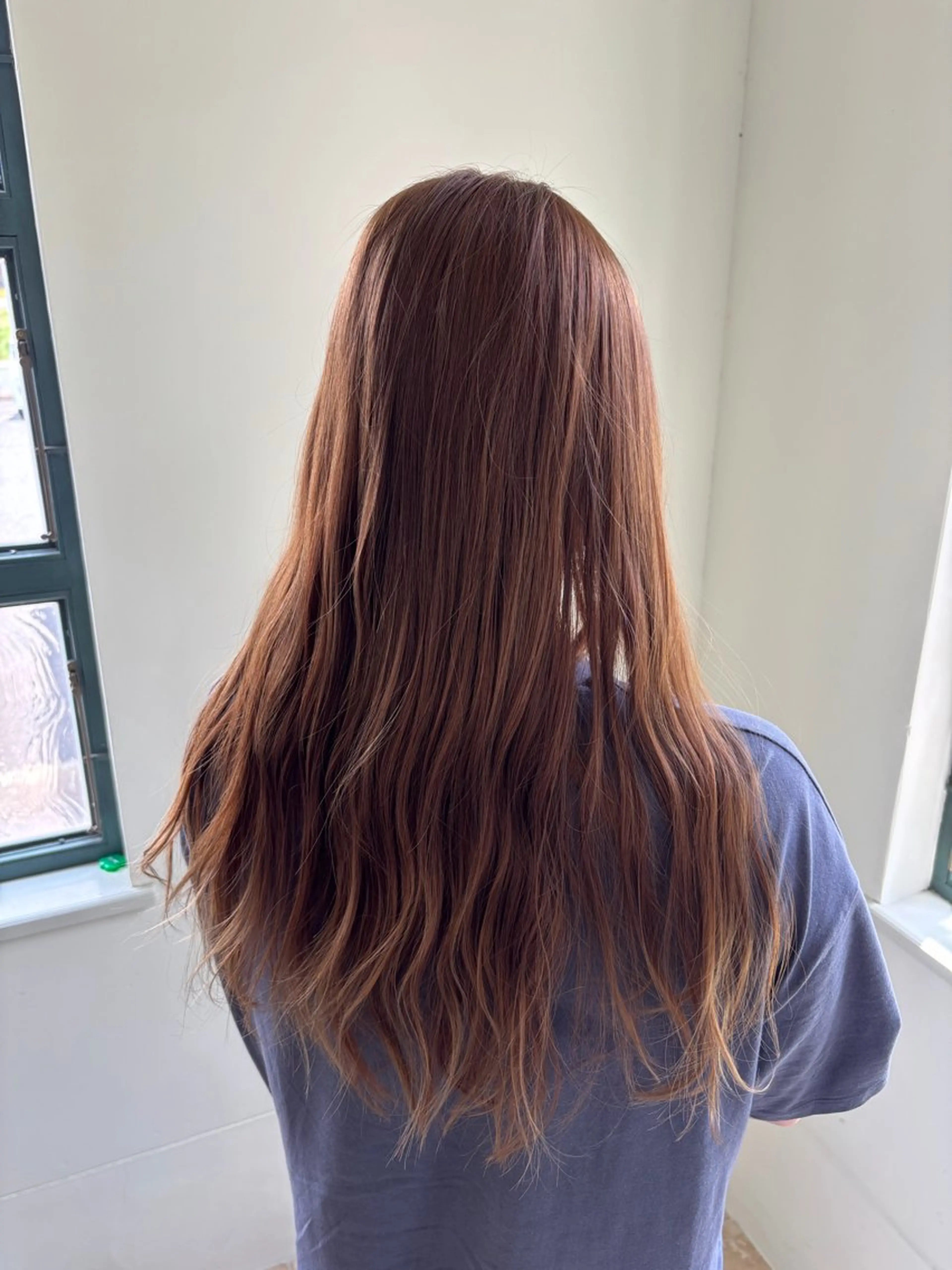 セミロング 古川 心のヘアスタイル