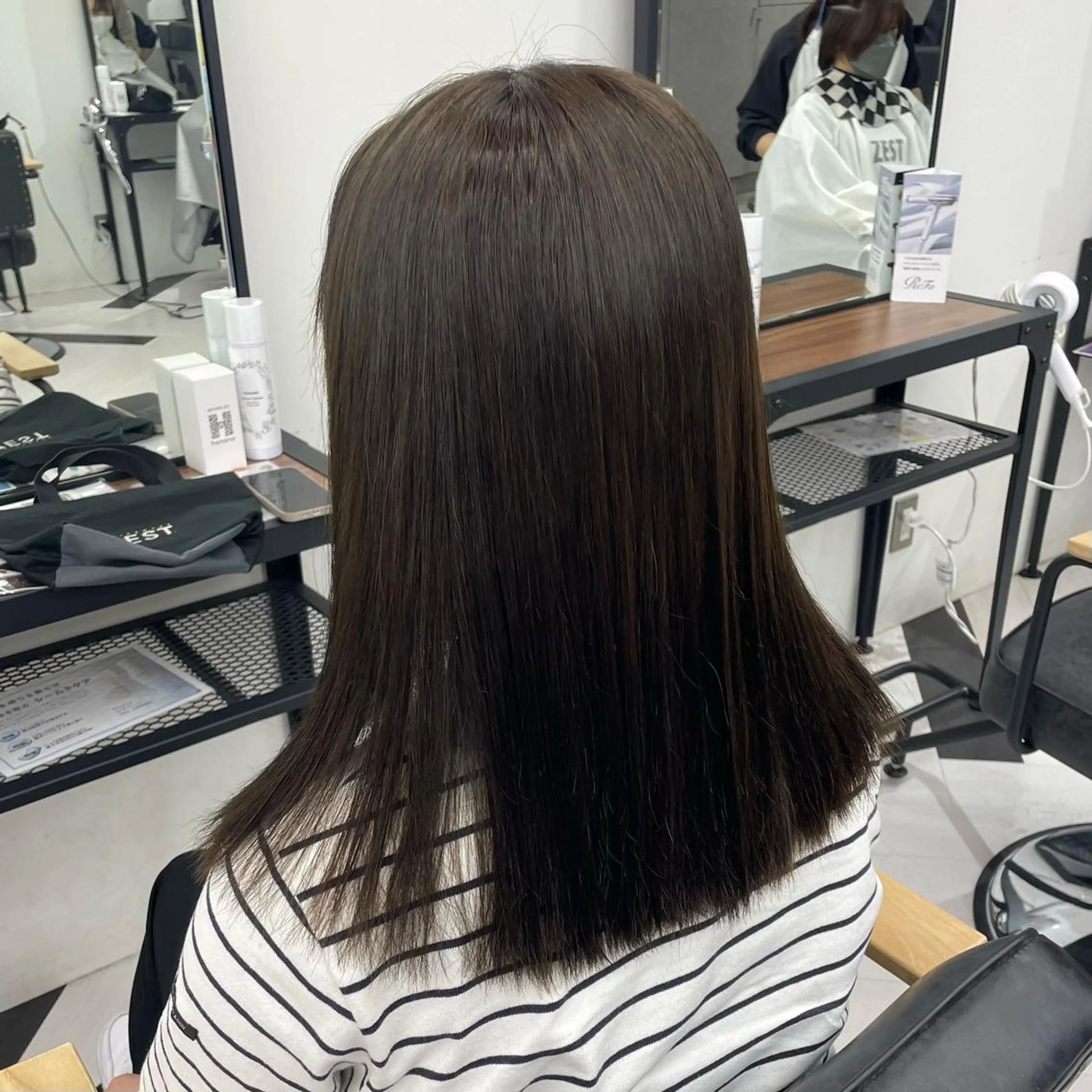 ミディアム カラー パーマ ヘアアレンジ メンズ キッズ ネイル マツエク・マツパ アイブロウ ブラウンカラー ダークブラウン カラーマツエク ブラウン mona/ ストレートスタイル✨のヘアスタイル