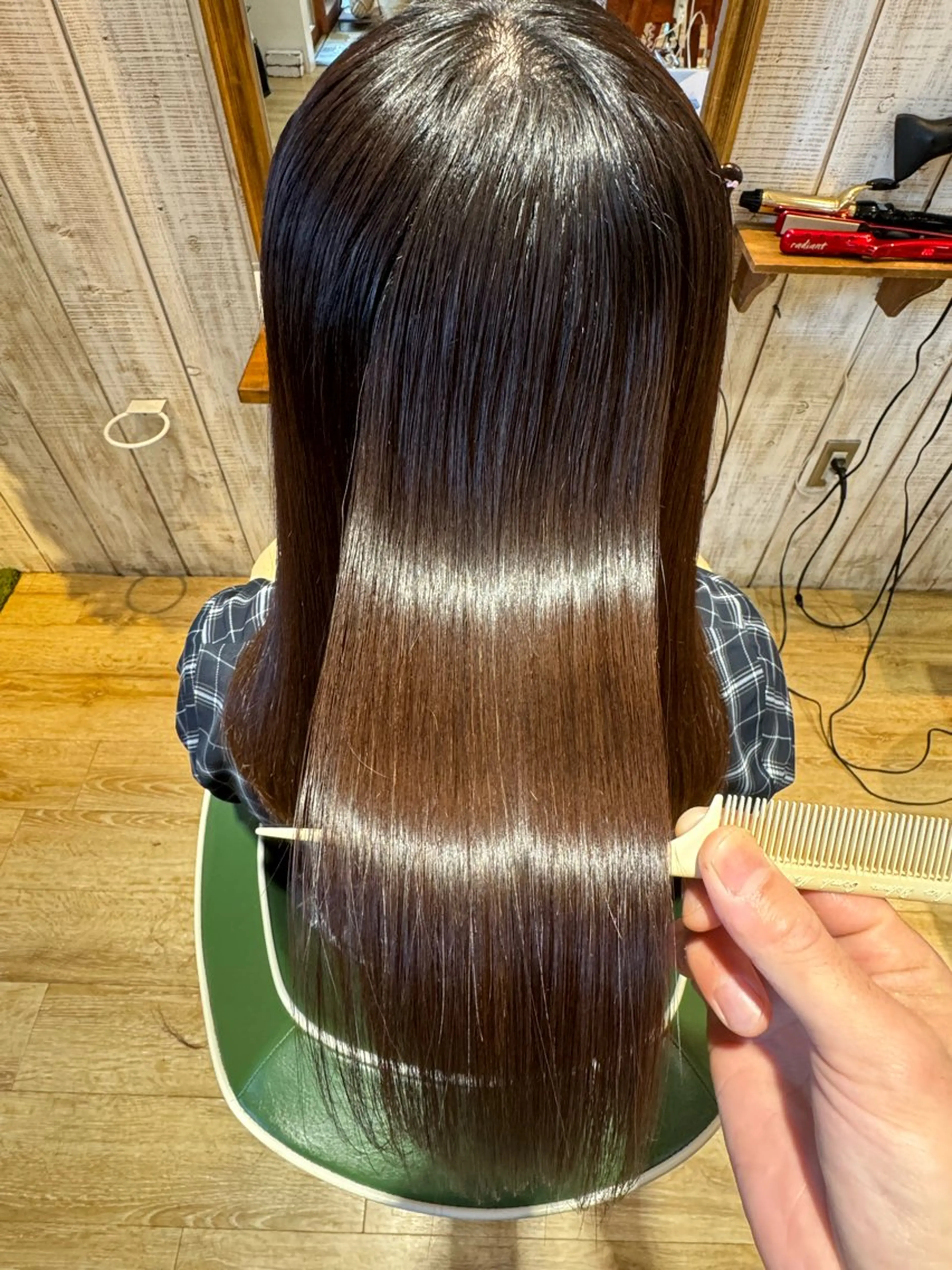セミロング カット 縮毛矯正 トリートメント 艶美髪マスター 店長✂︎YUKKEのヘアスタイル