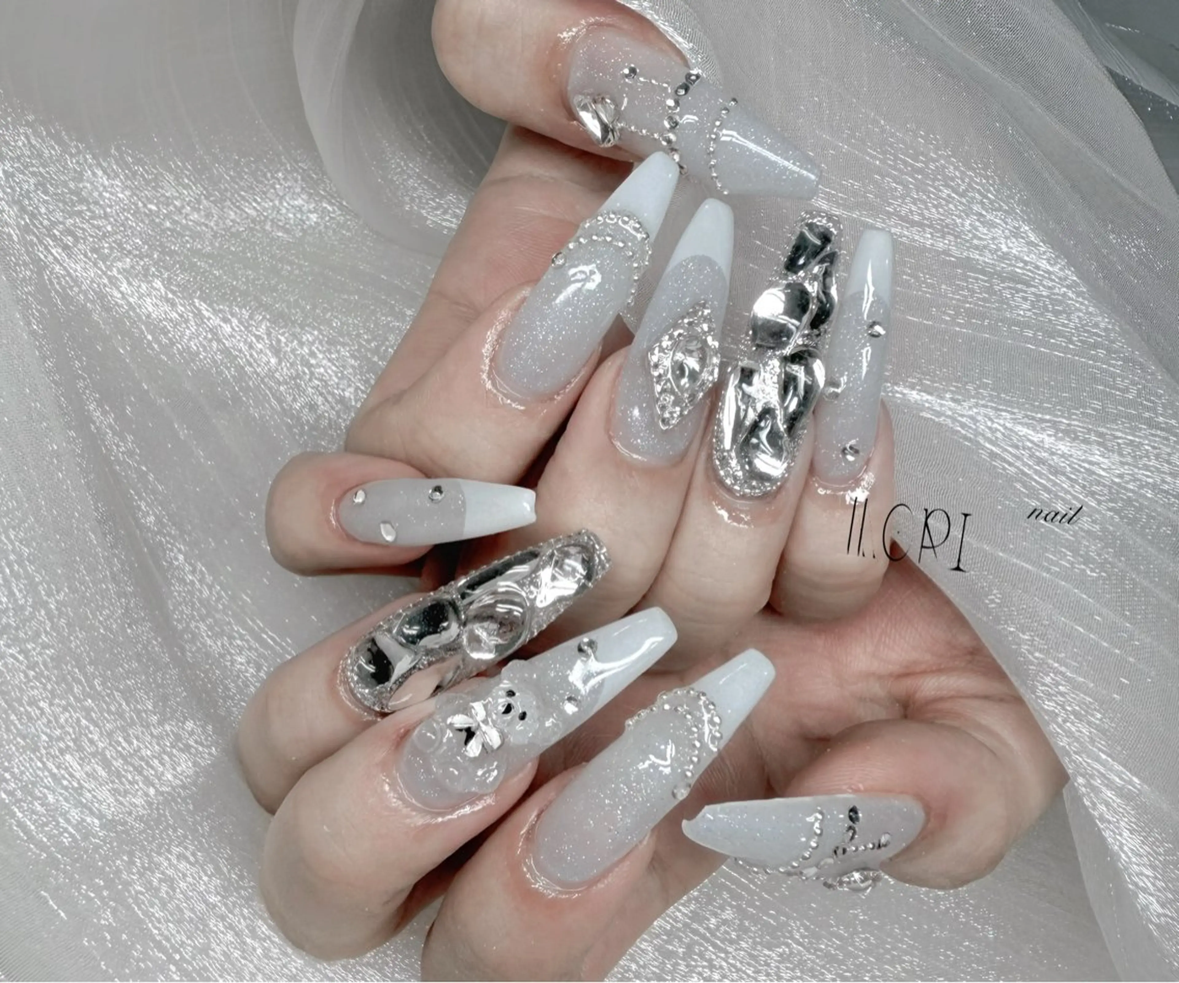 ネイル 森 ネイルサロンのネイルデザイン