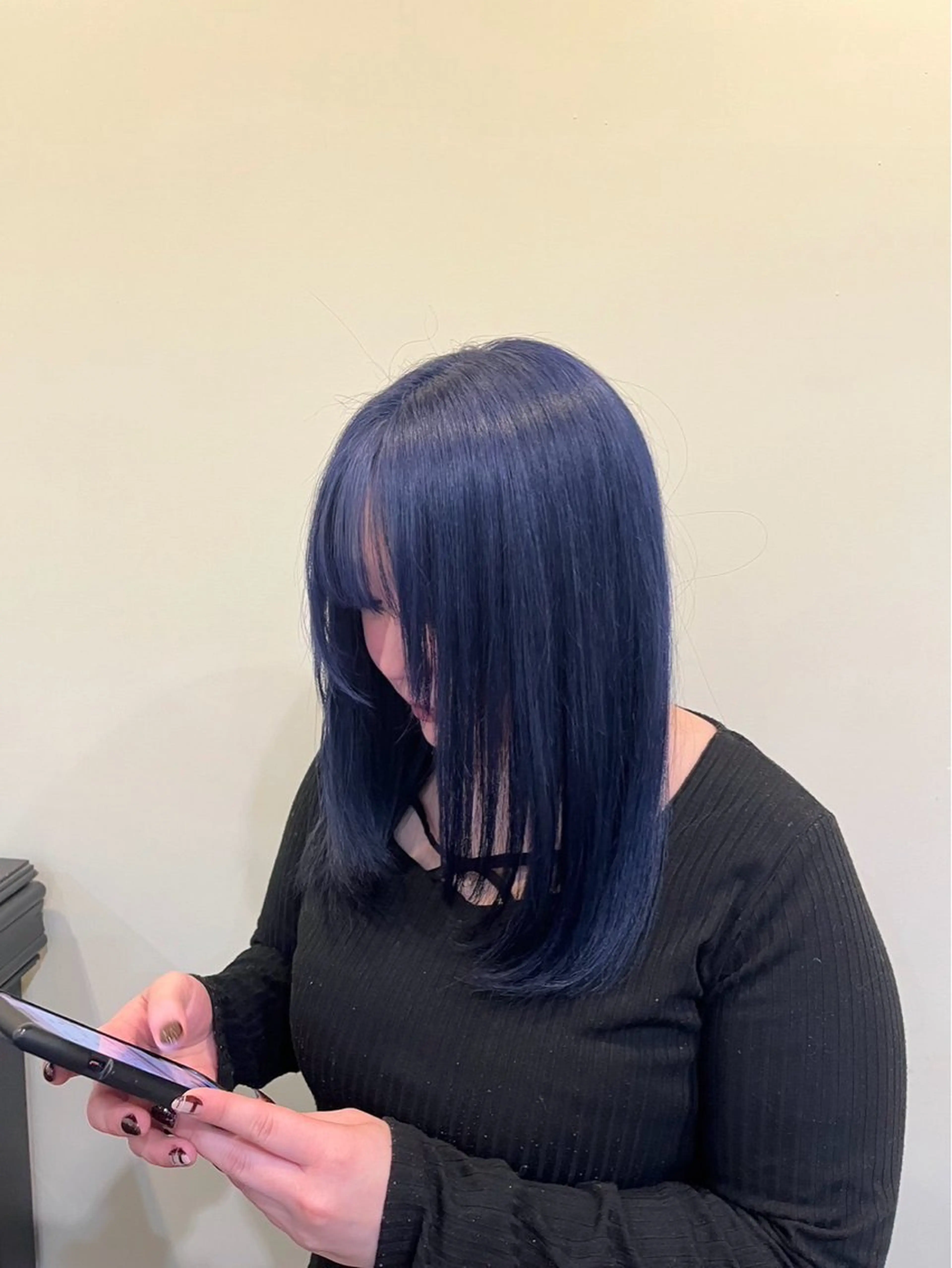 カラー ヘアカラー トリートメント しおり🍬 KOKORO🤍のヘアスタイル