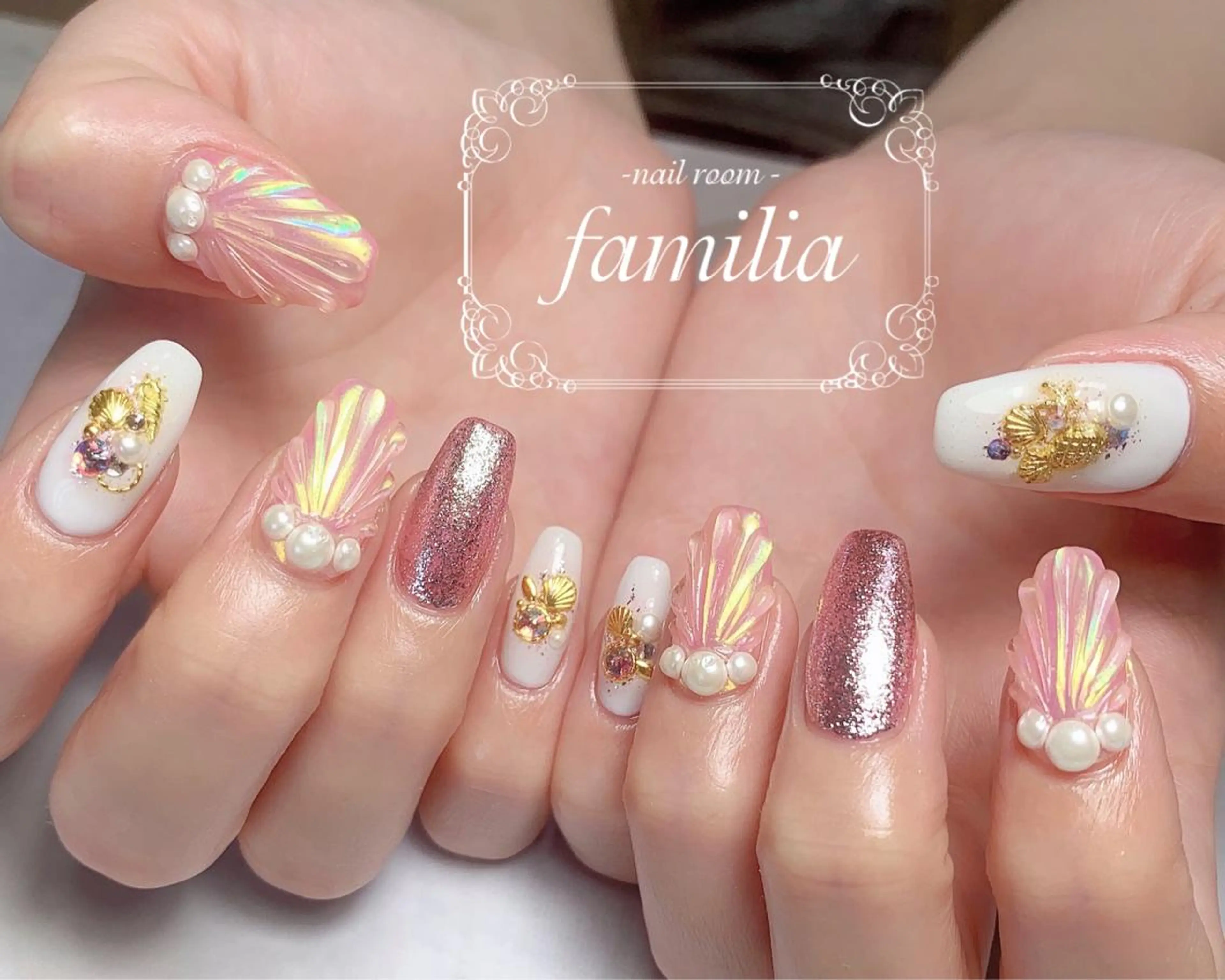 ネイル ハンドネイル -nailroom- familiaのネイルデザイン